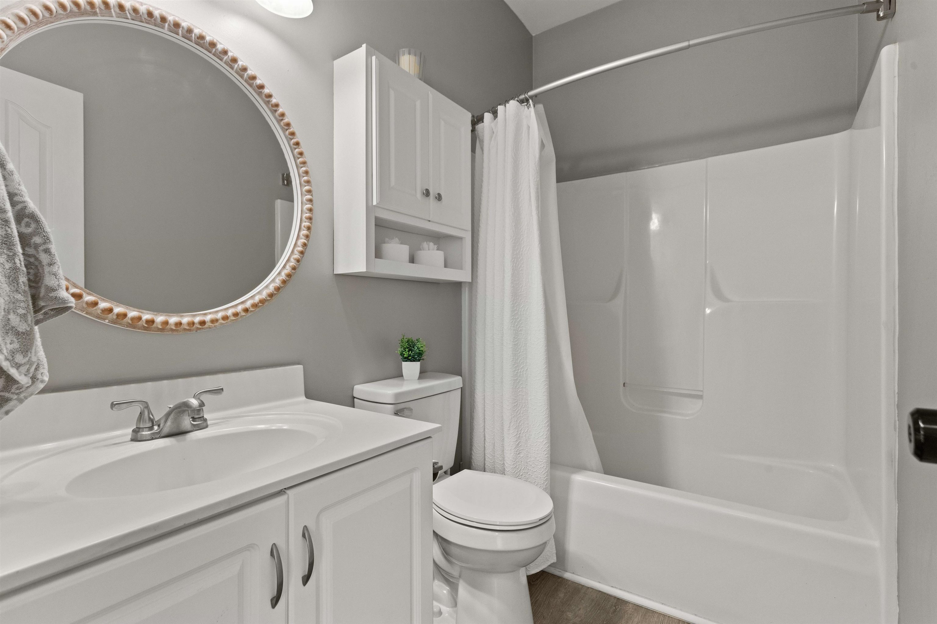 412 Ashley Oaks Drive Property Photo 25