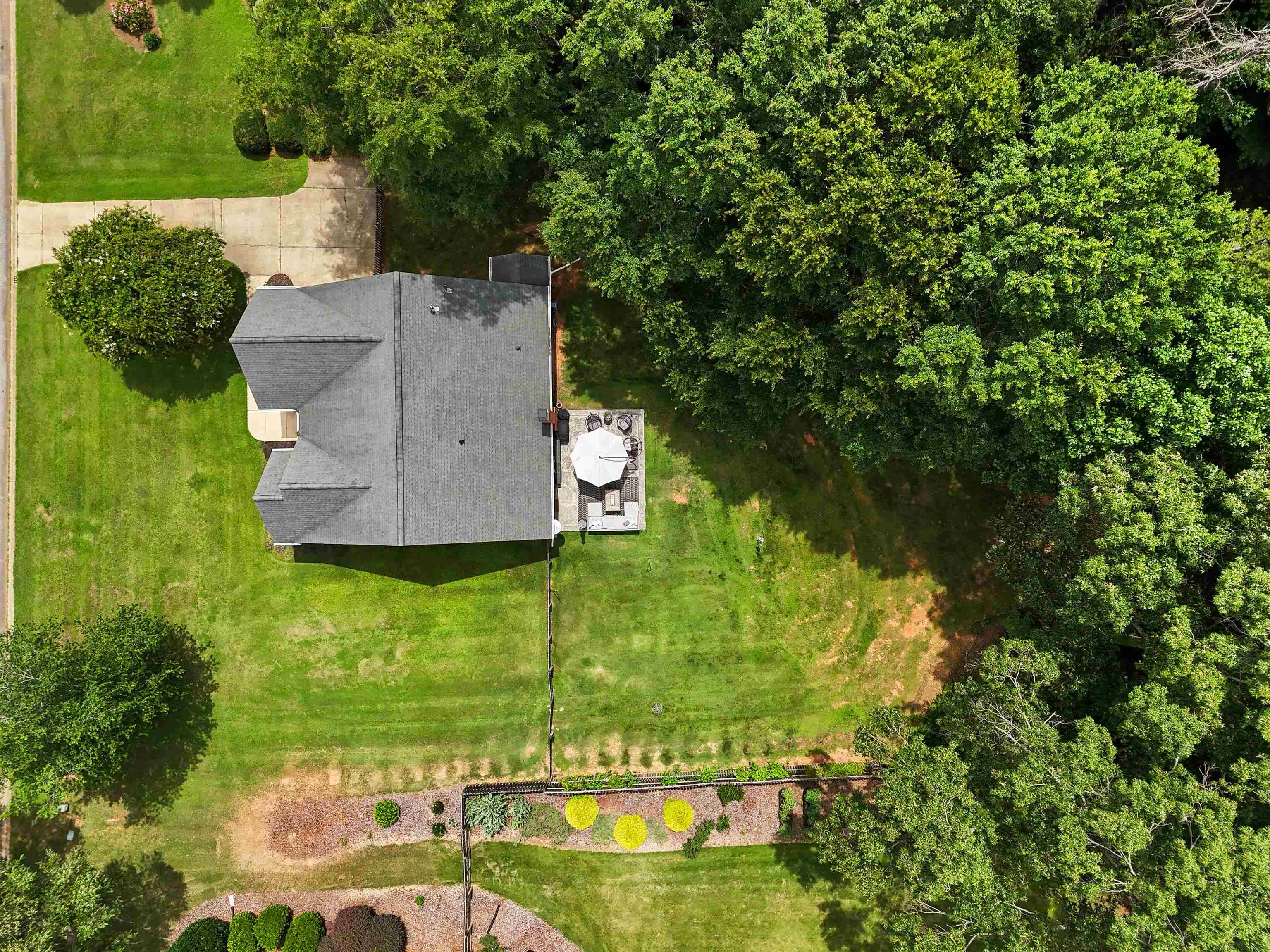 412 Ashley Oaks Drive Property Photo 44