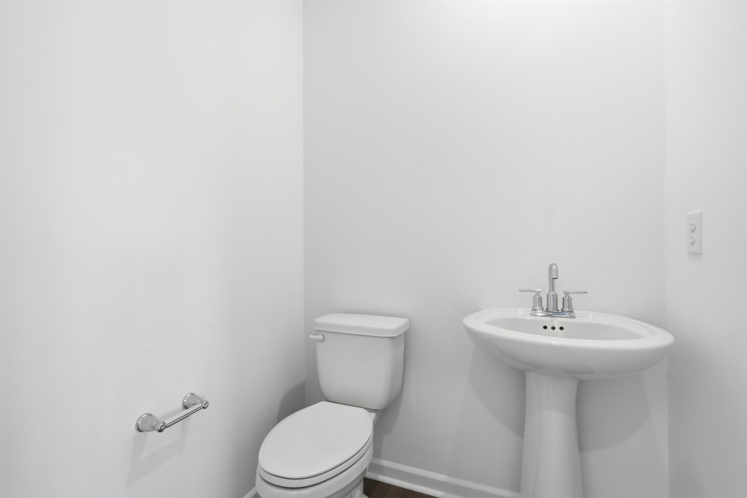 504 Adhurst Drive Property Photo 8