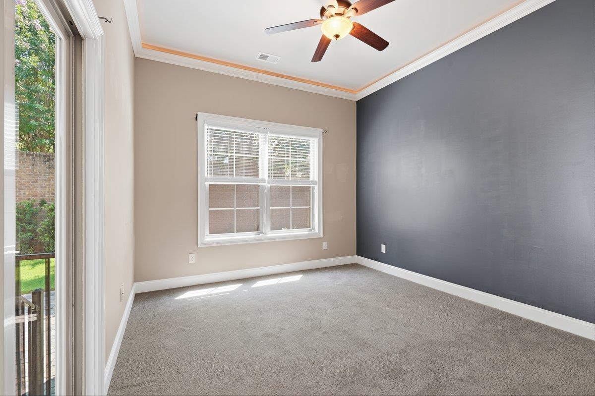 350 Laguna Lane Property Photo 18