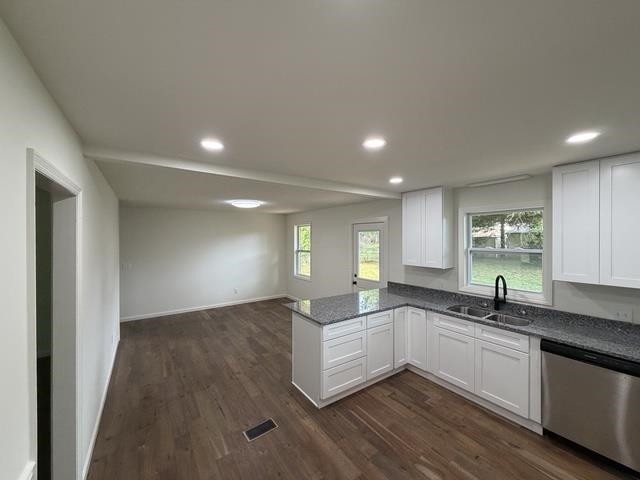108 Woodshire Drive Property Photo 3