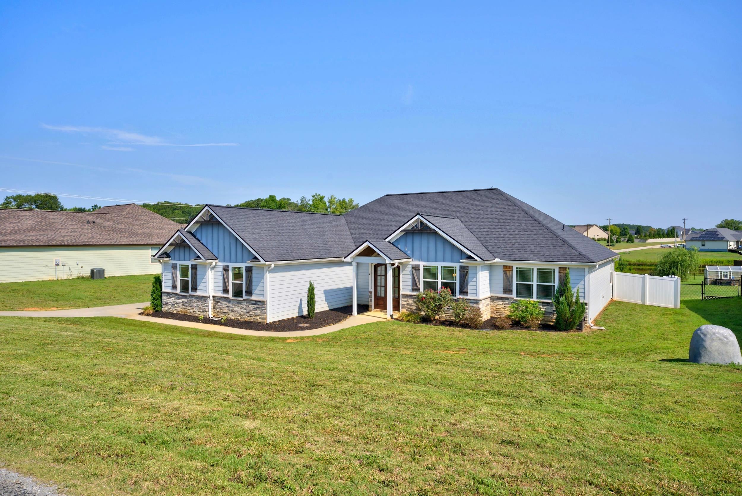 230 Blease Horton Rd Property Photo 3