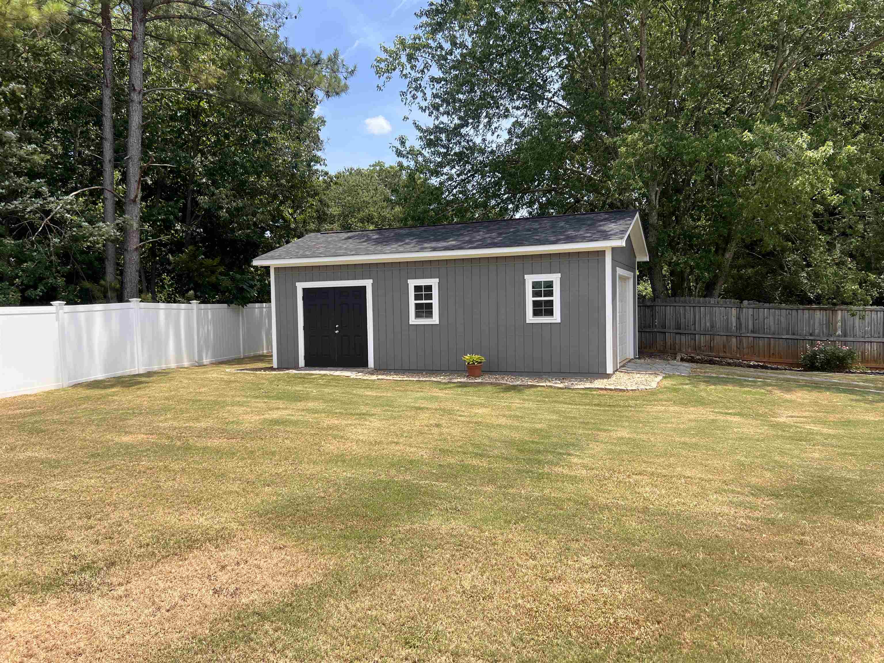 111 Barbara Ave Property Photo 45