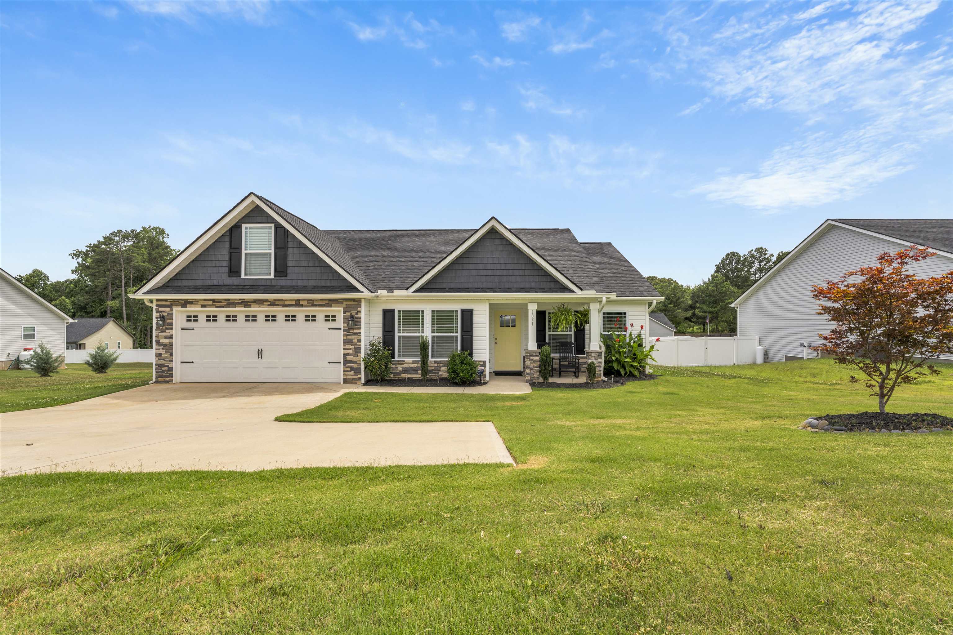 1071 Holly Springs Church Road Property Photo 2