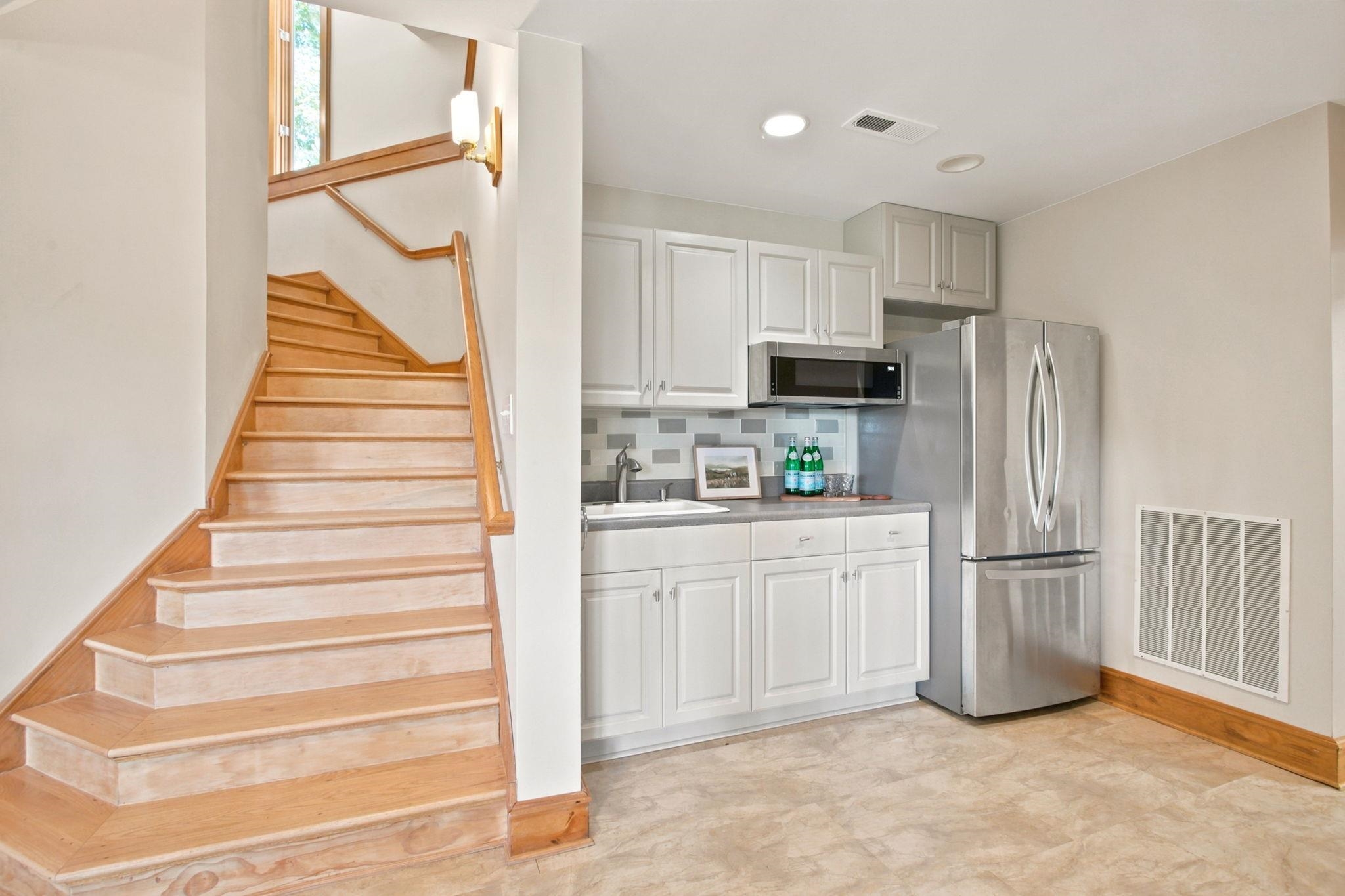 233 Stable Gate Drive Property Photo 40