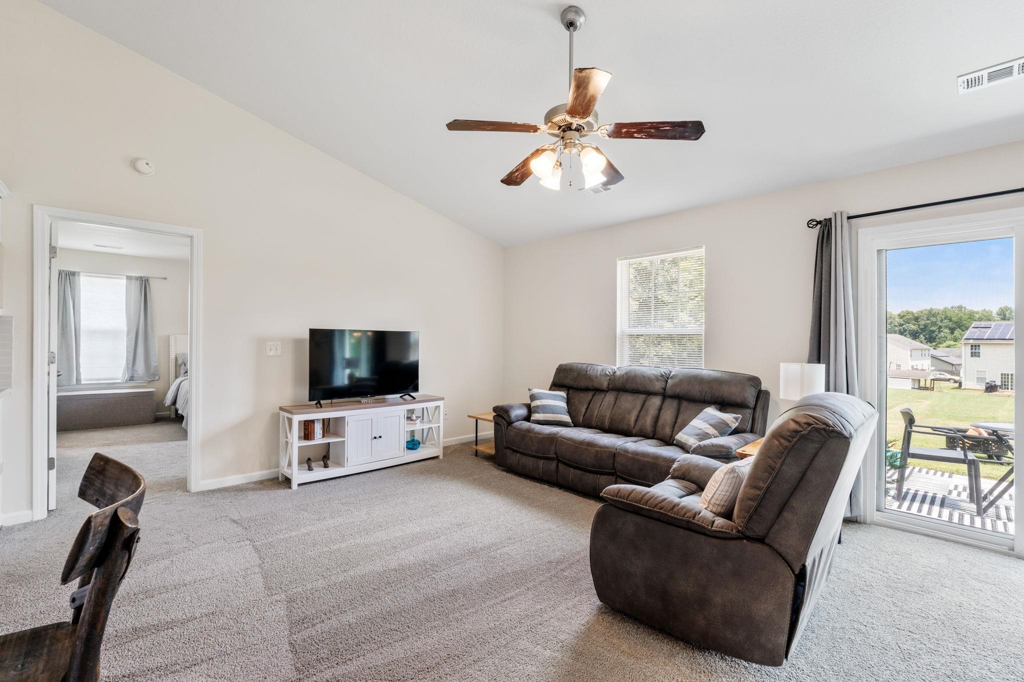 413 Bentridge Drive Property Photo 11