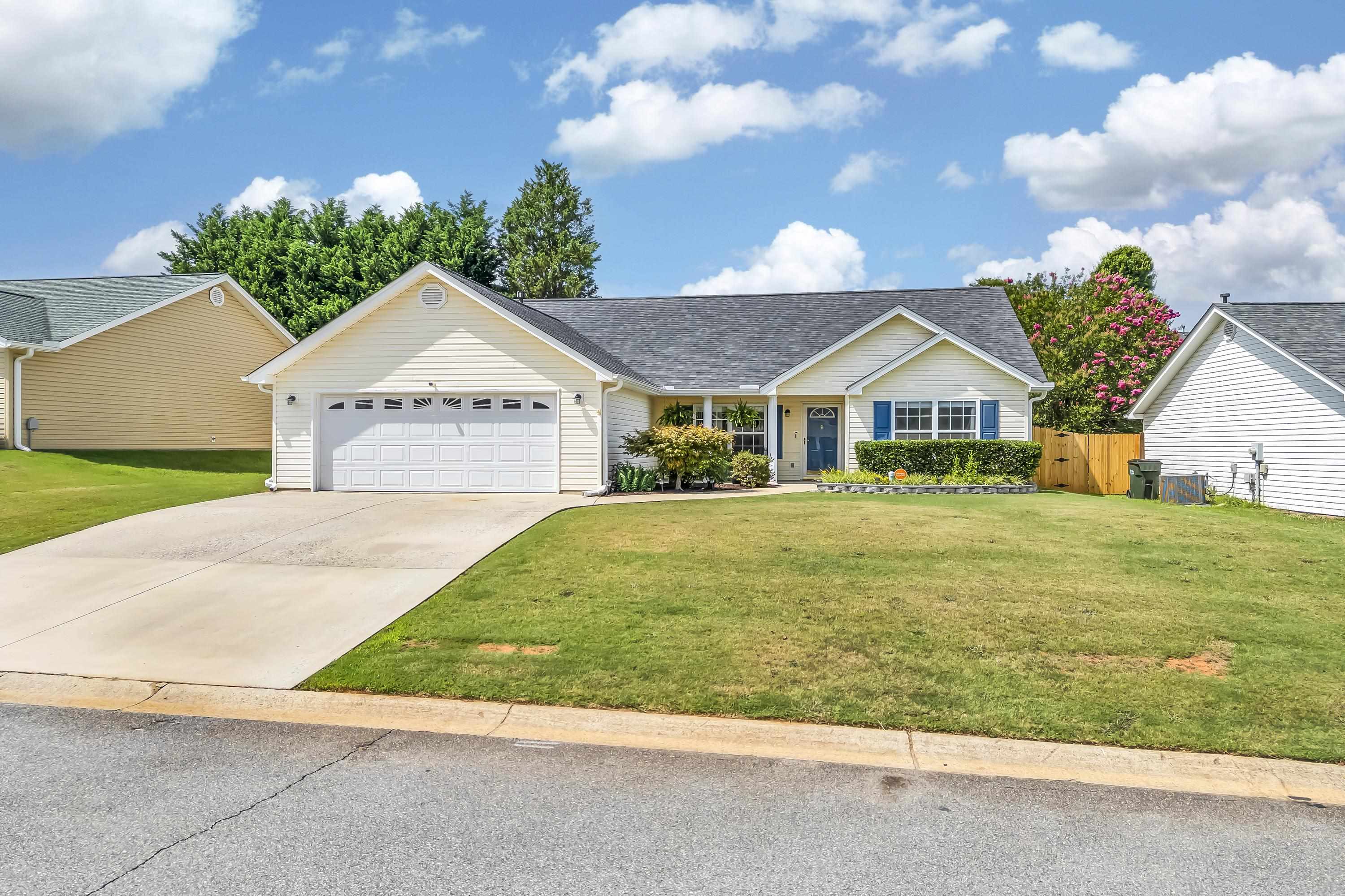 409 Longspur Court Property Photo 2