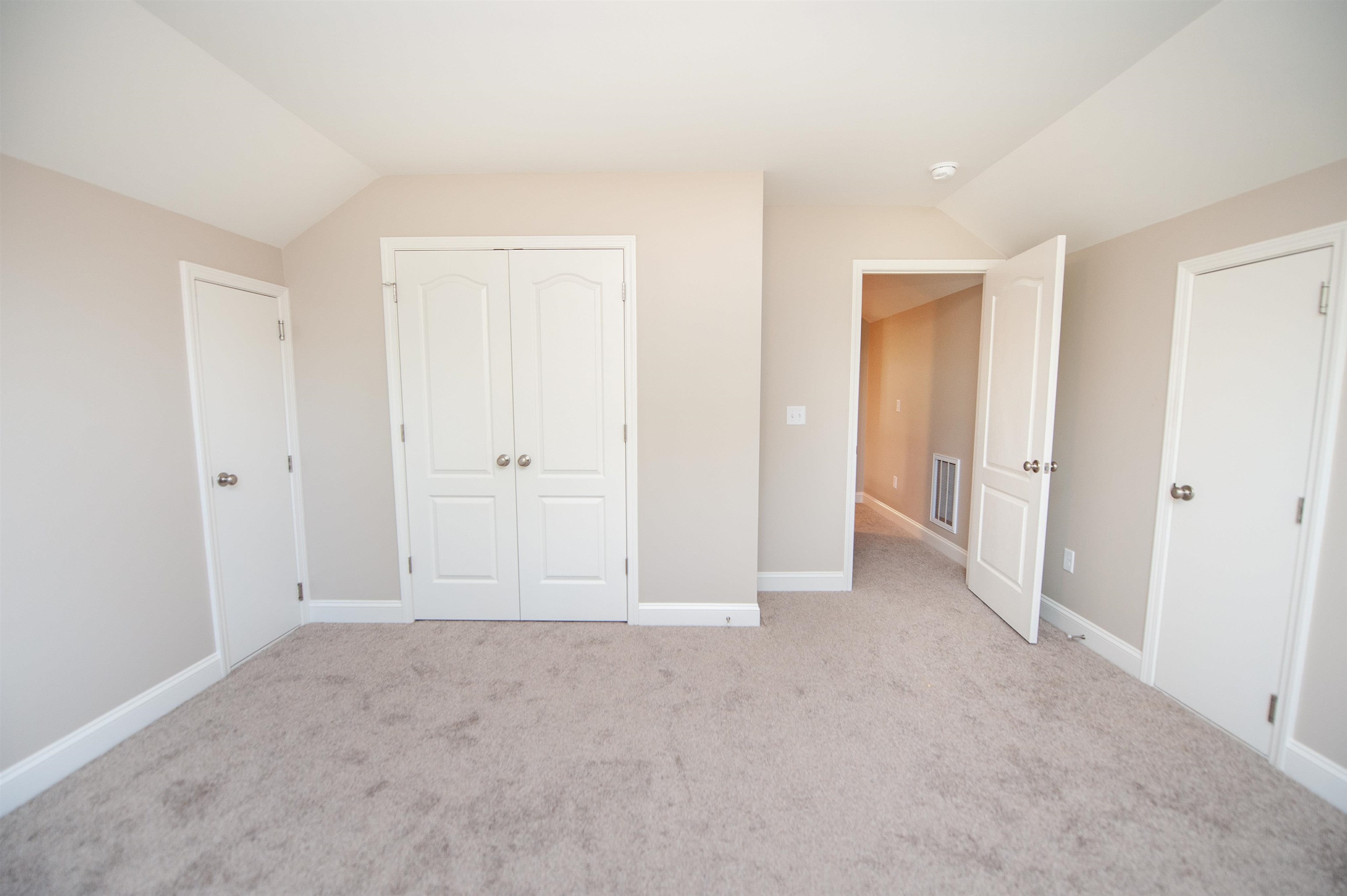 220 Water Mill Road Property Photo 19