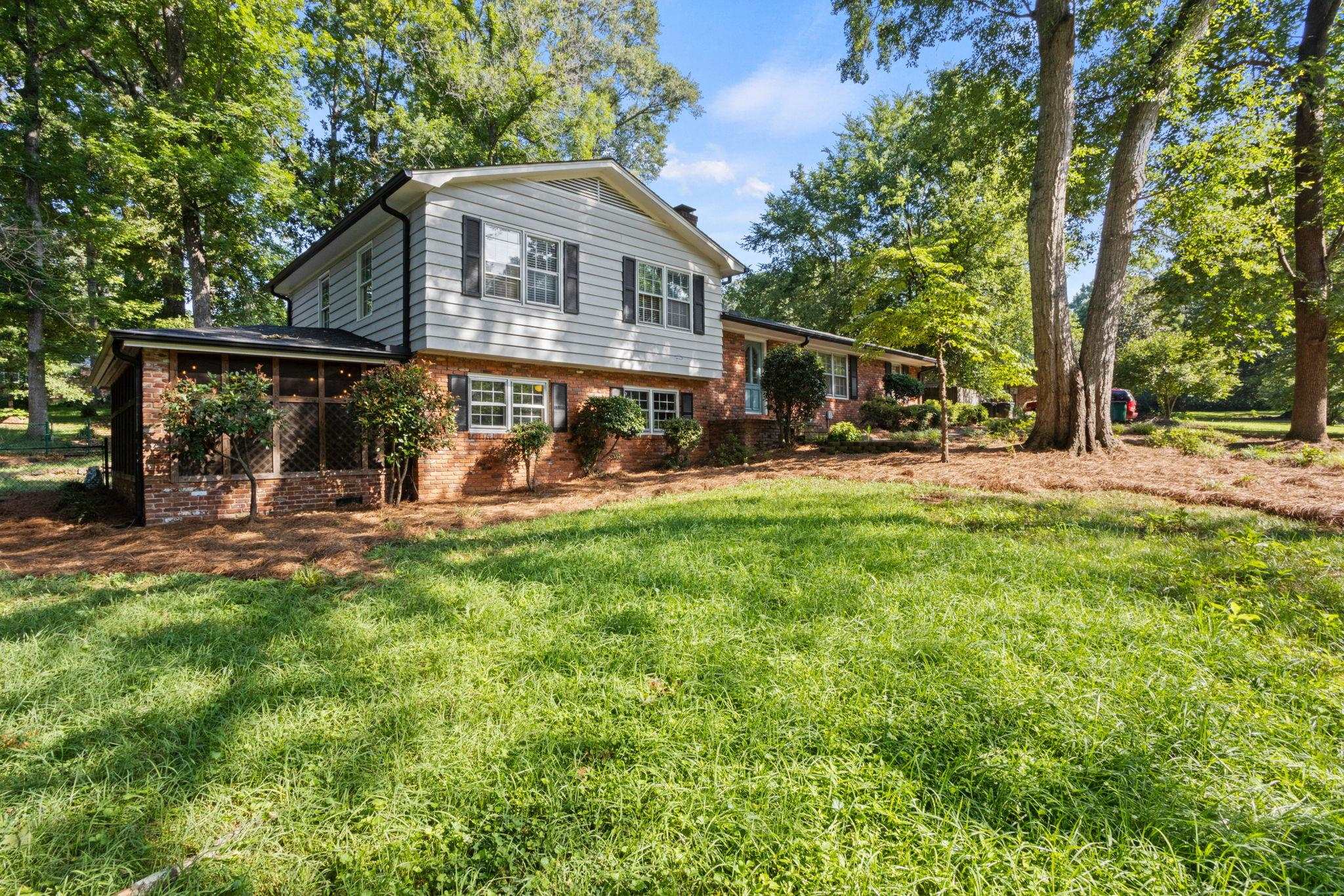 295 Fairlane Drive Property Photo 2