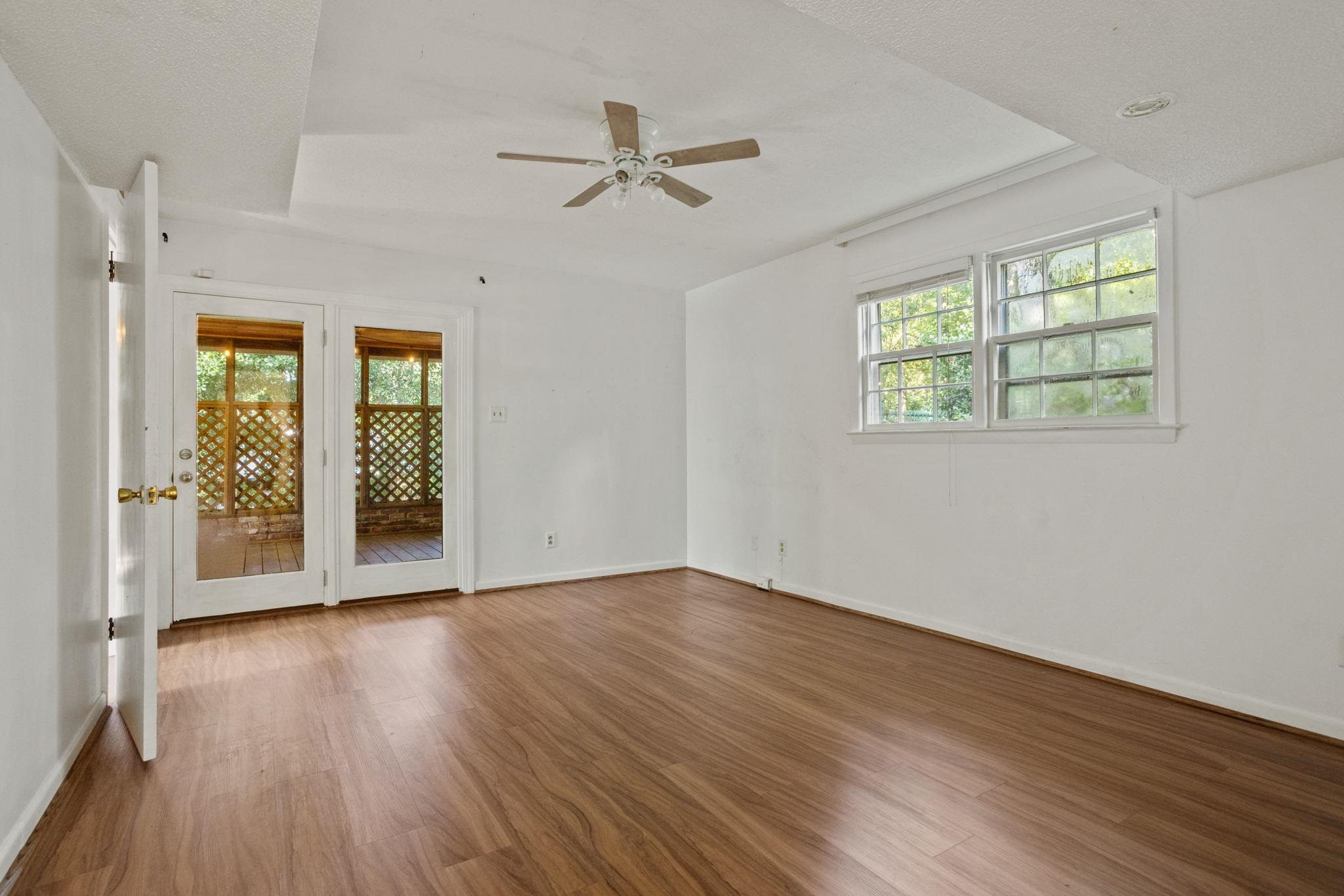 295 Fairlane Drive Property Photo 20