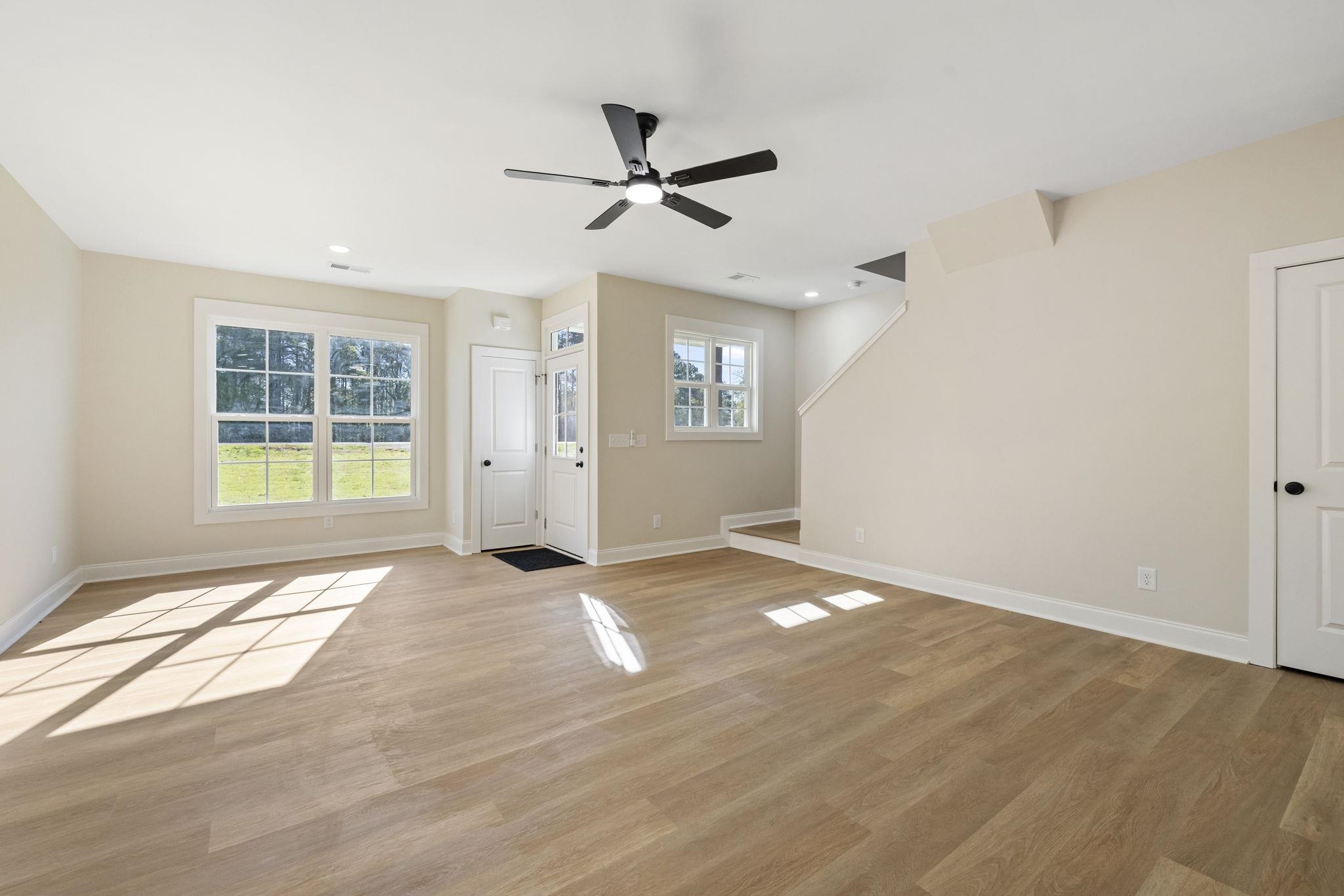 339259 Property Photo 6