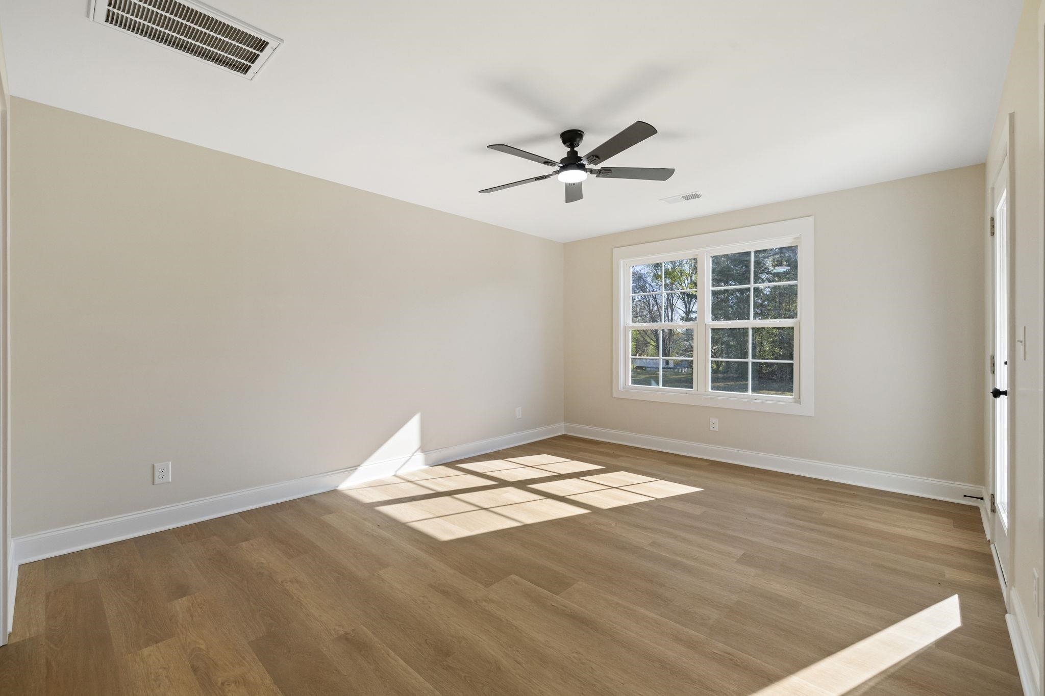 339259 Property Photo 19