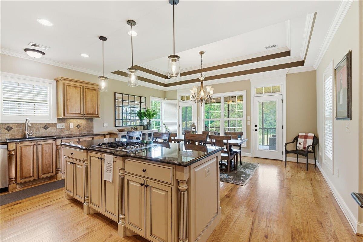 310 S Woodfin Ridge Drive Property Photo 14