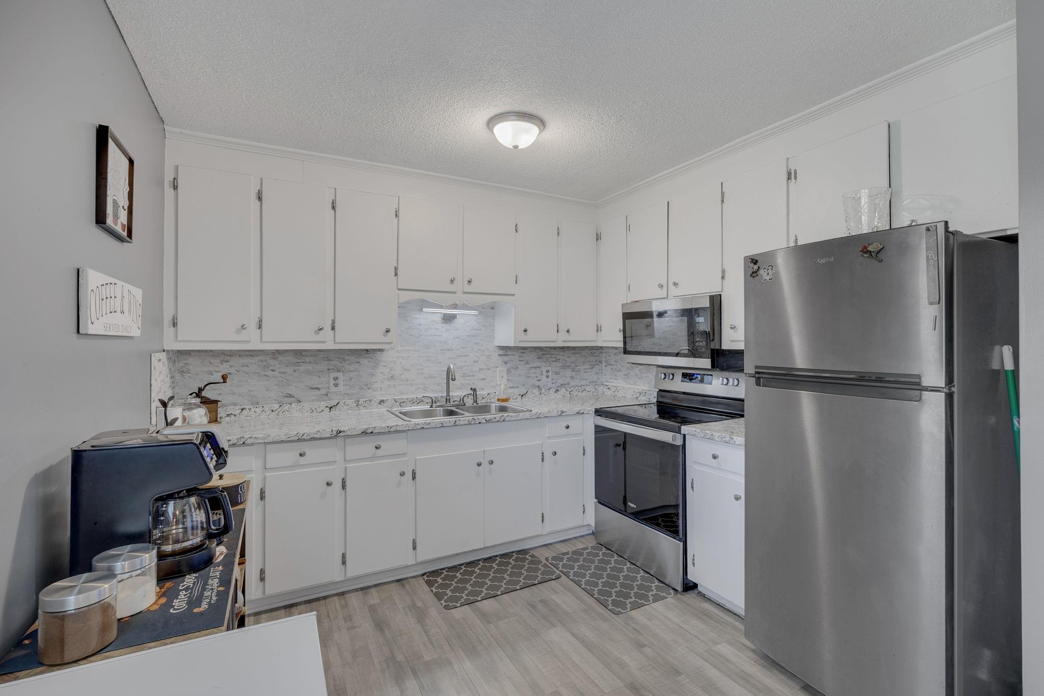 215 Camellia Circle Property Photo 9