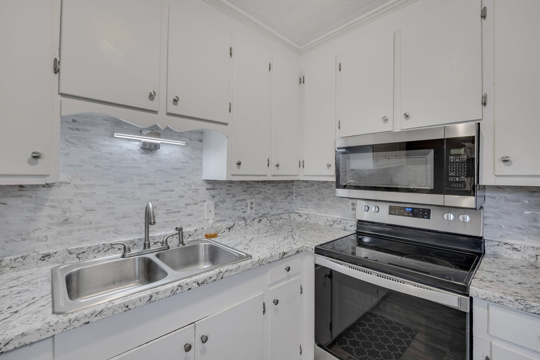 215 Camellia Circle Property Photo 11