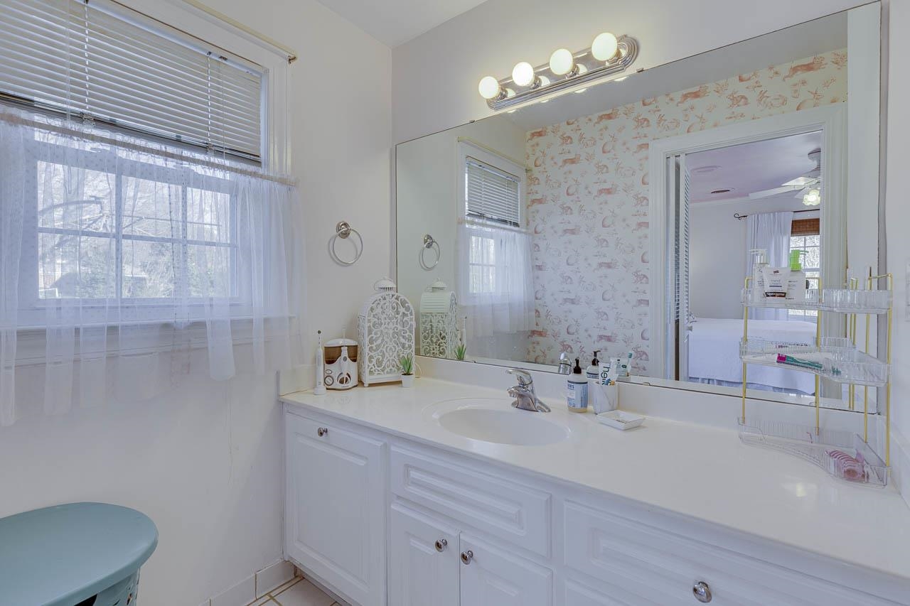 136 Club Drive Property Photo 28