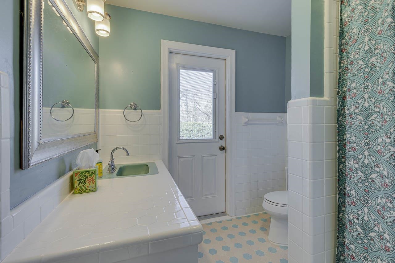 136 Club Drive Property Photo 35