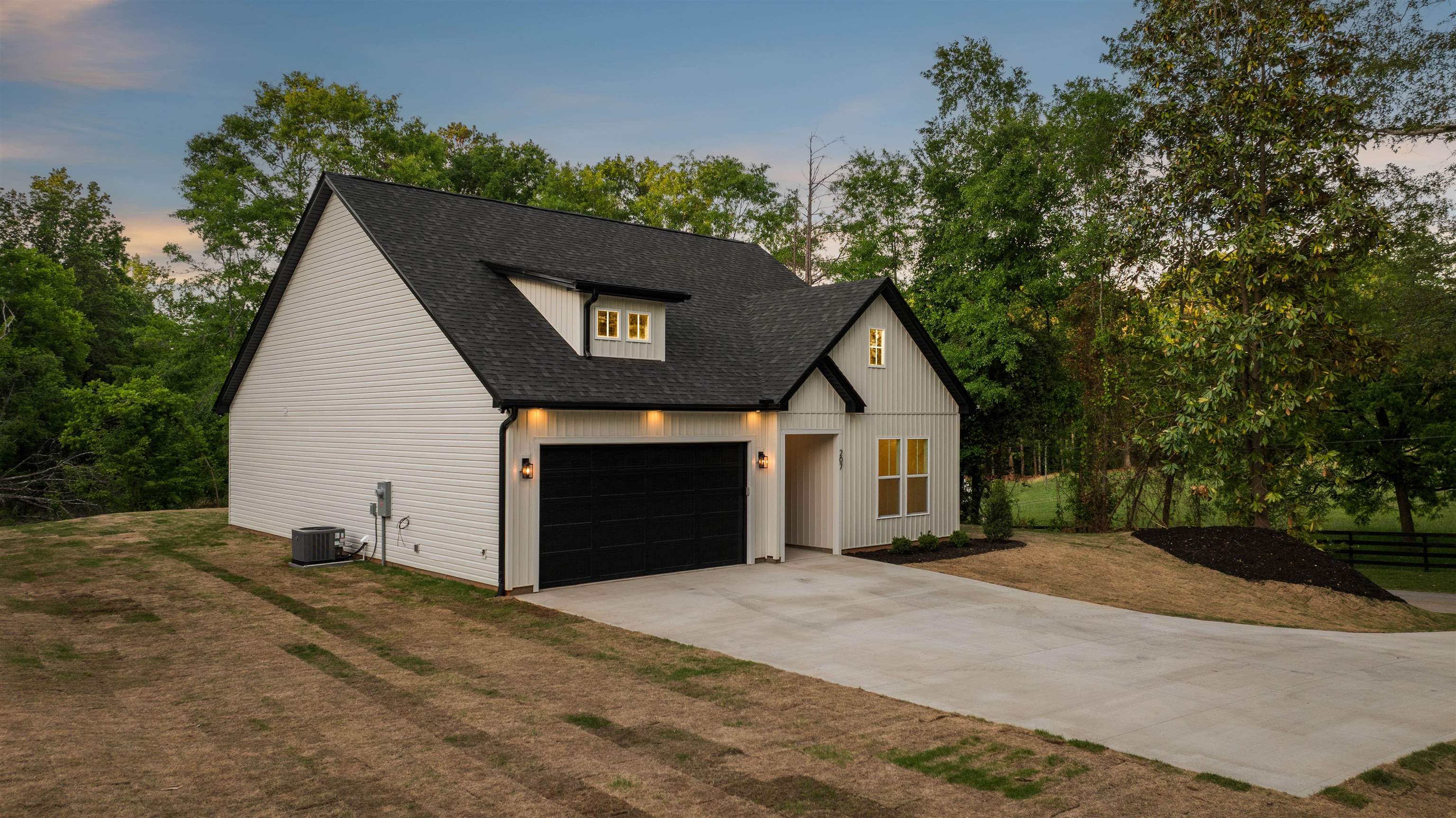 207 Love Springs Road Property Photo 4