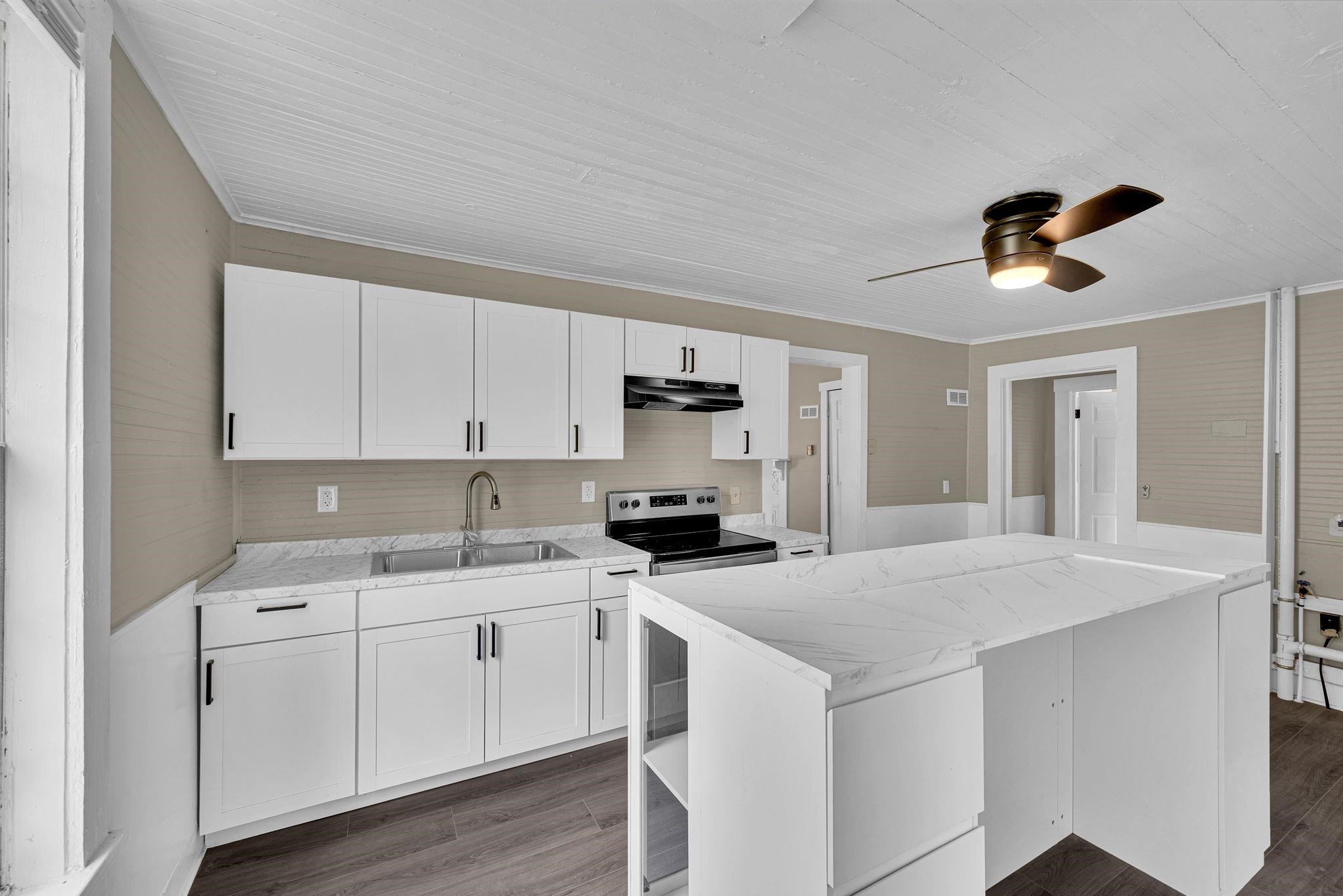 201 Hammett Street Property Photo 7