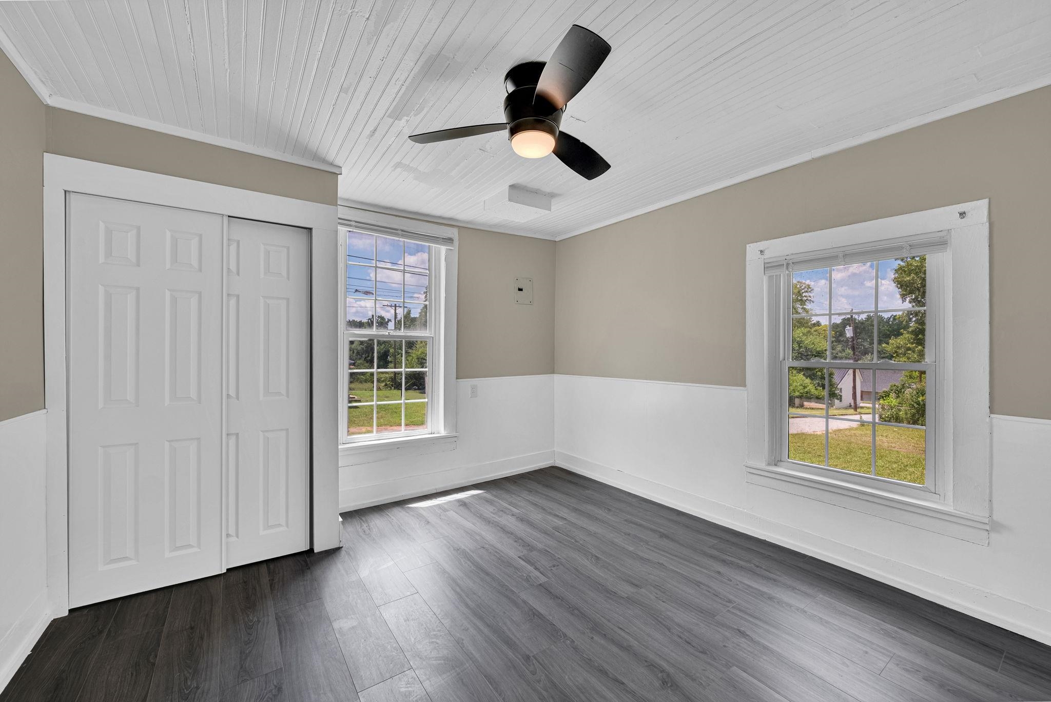 201 Hammett Street Property Photo 9