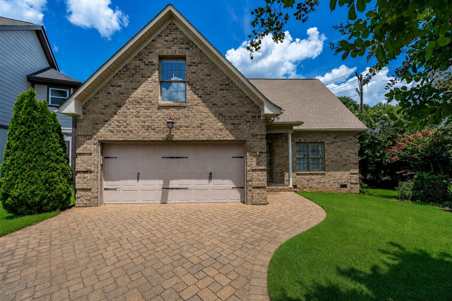 437 Ambiance Court Property Photo 2