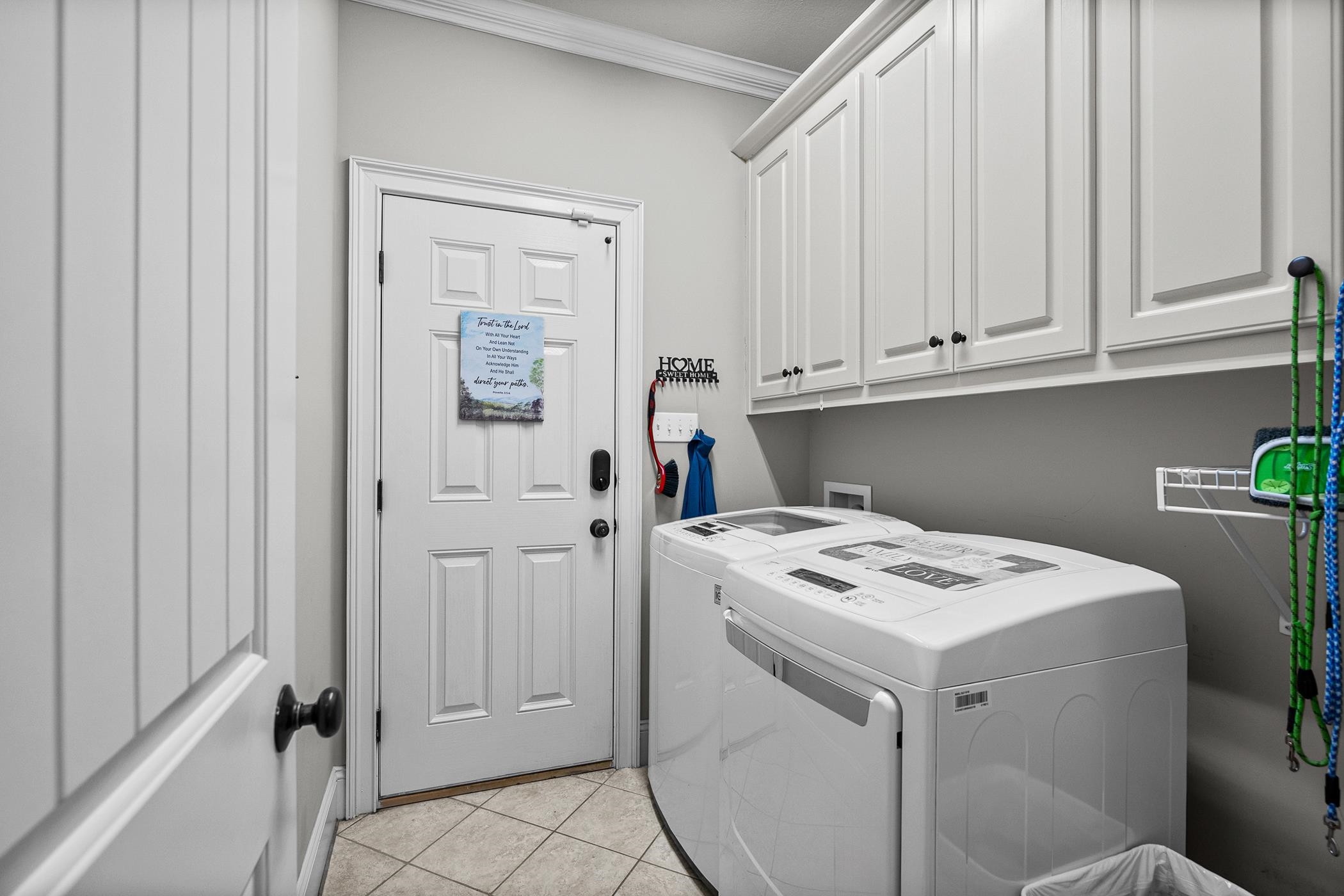 437 Ambiance Court Property Photo 20