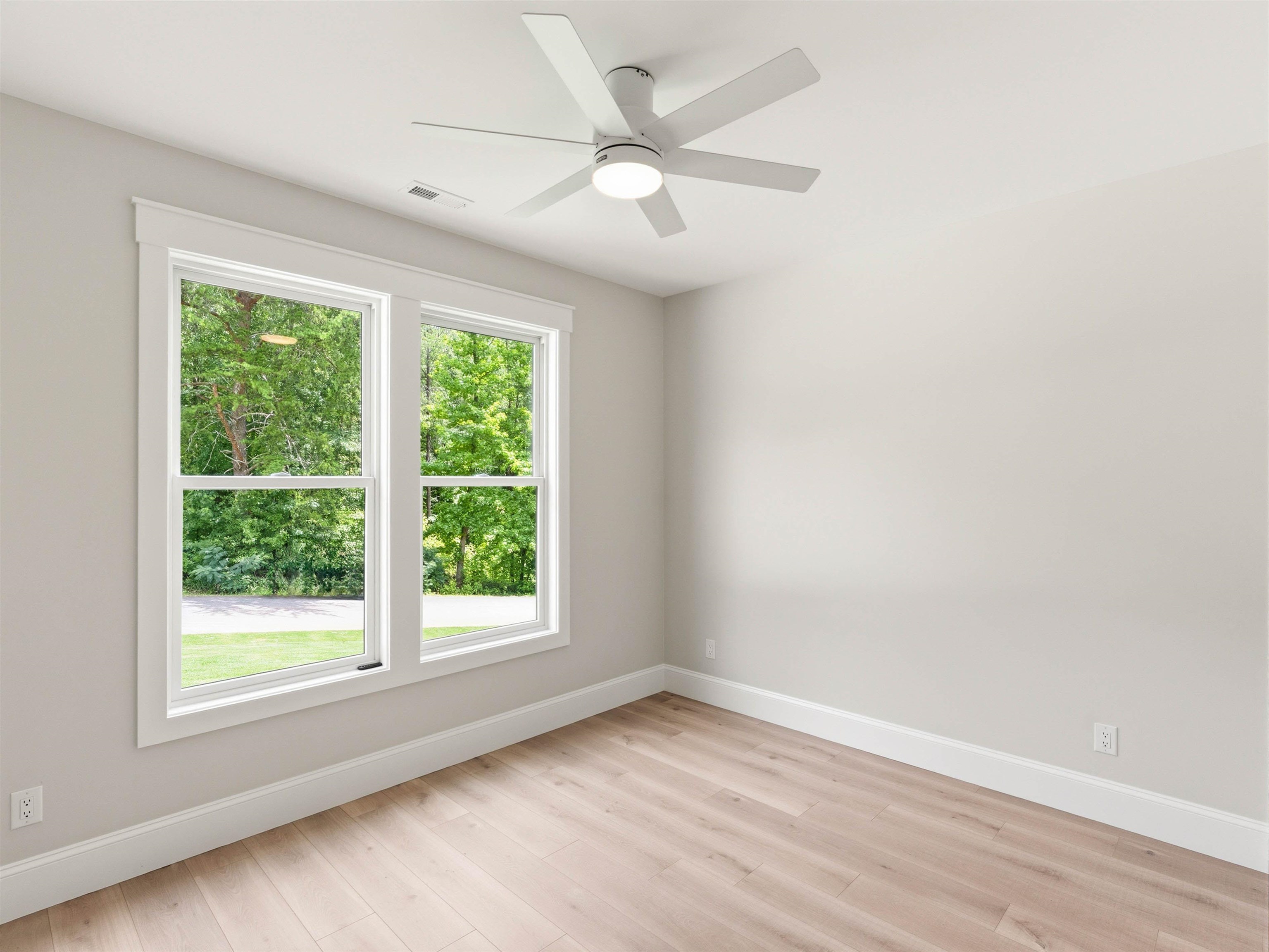 227 Holmes Drive Property Photo 26
