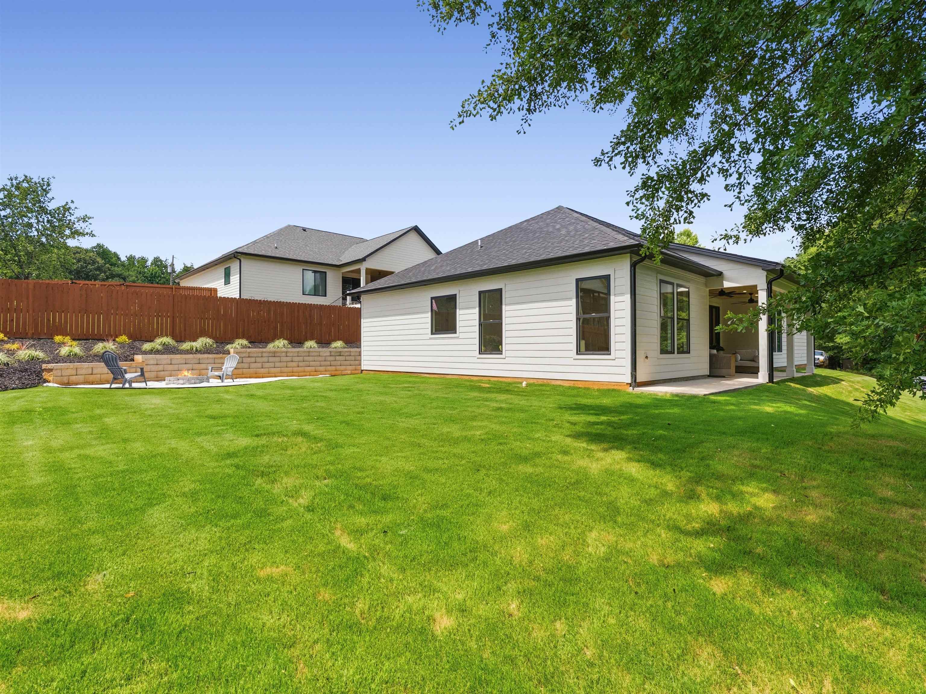 227 Holmes Drive Property Photo 35