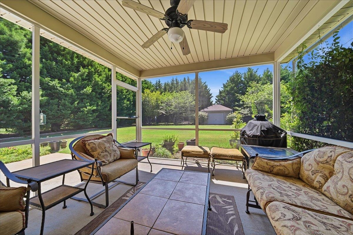 125 Fox Farm Way Property Photo 27