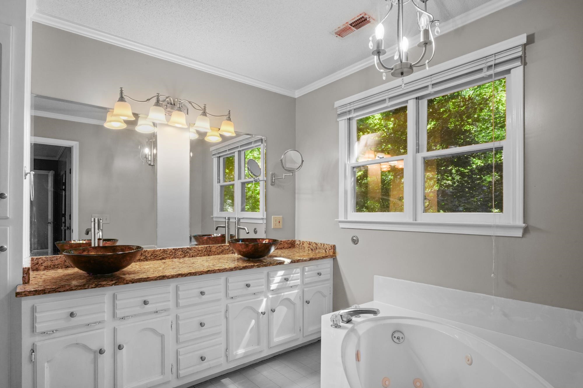 209 Westchester Way Property Photo 31