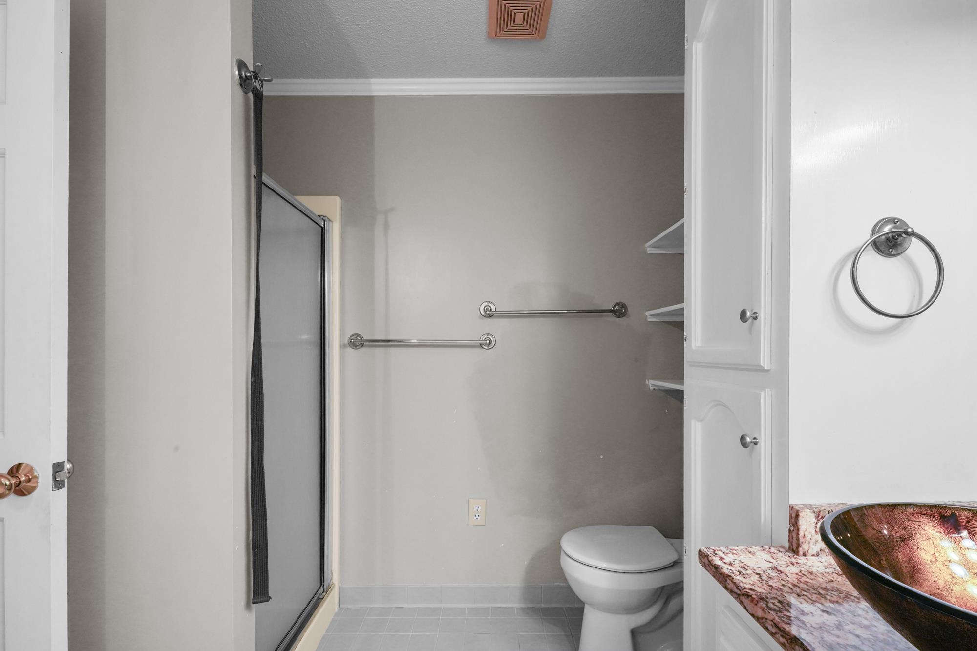 209 Westchester Way Property Photo 33