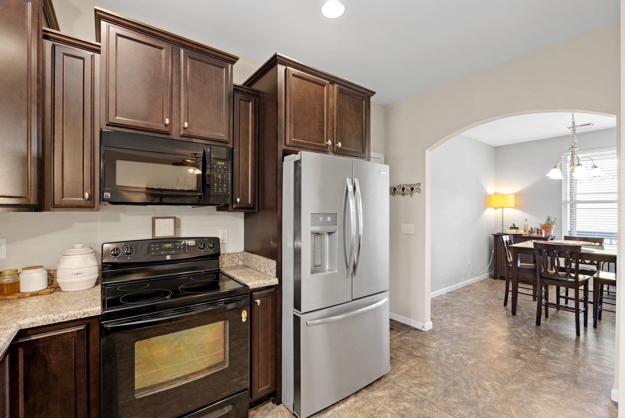212 Dayside Court Property Photo 23