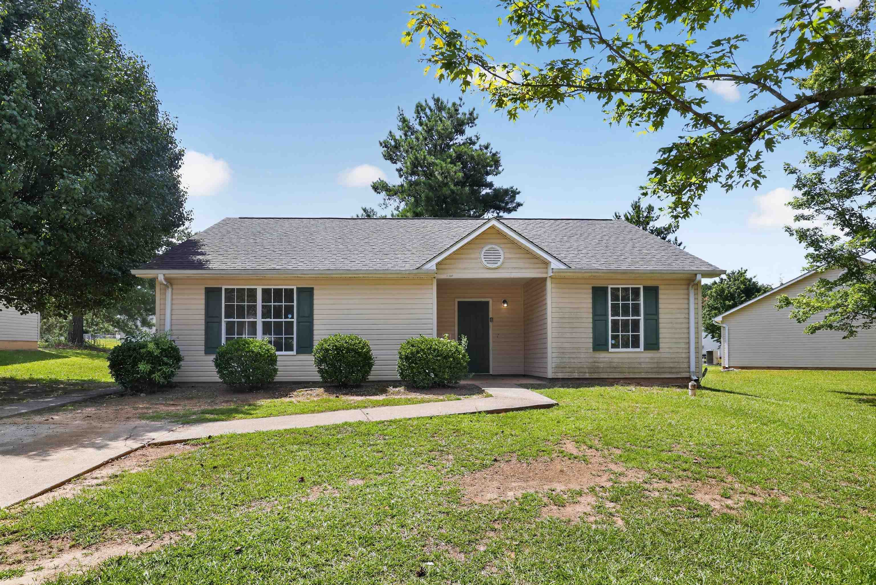 1841 Tamara Way Property Photo 1