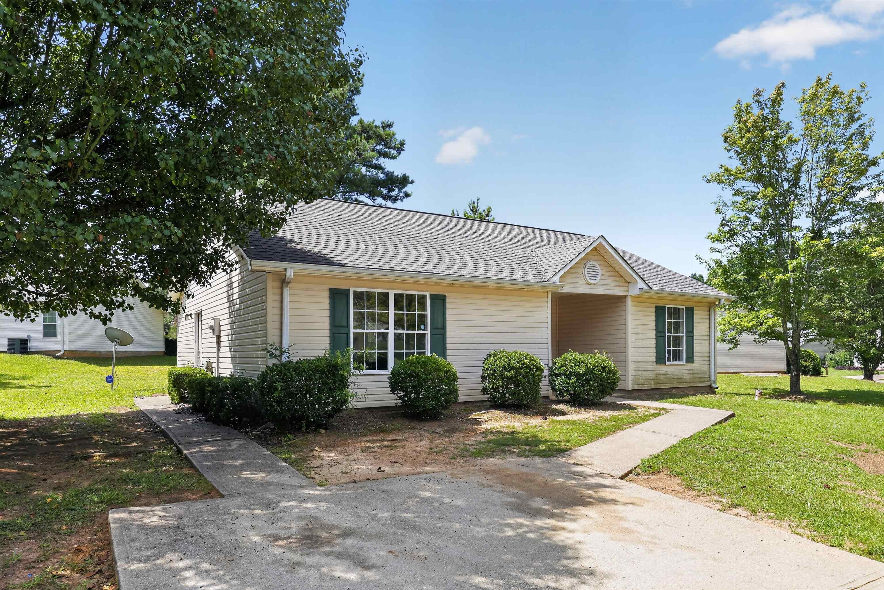 1841 Tamara Way Property Photo 2