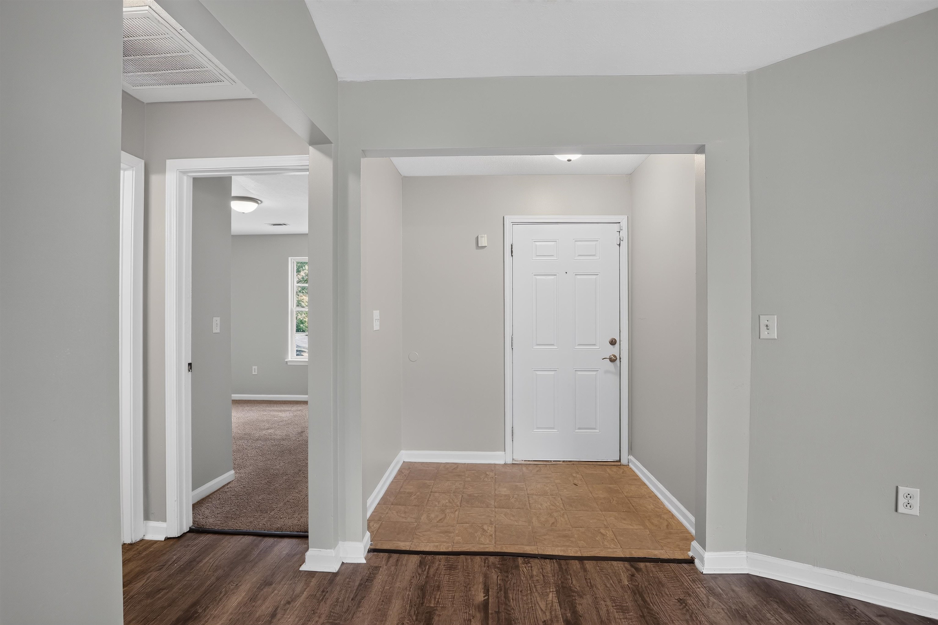 1841 Tamara Way Property Photo 6