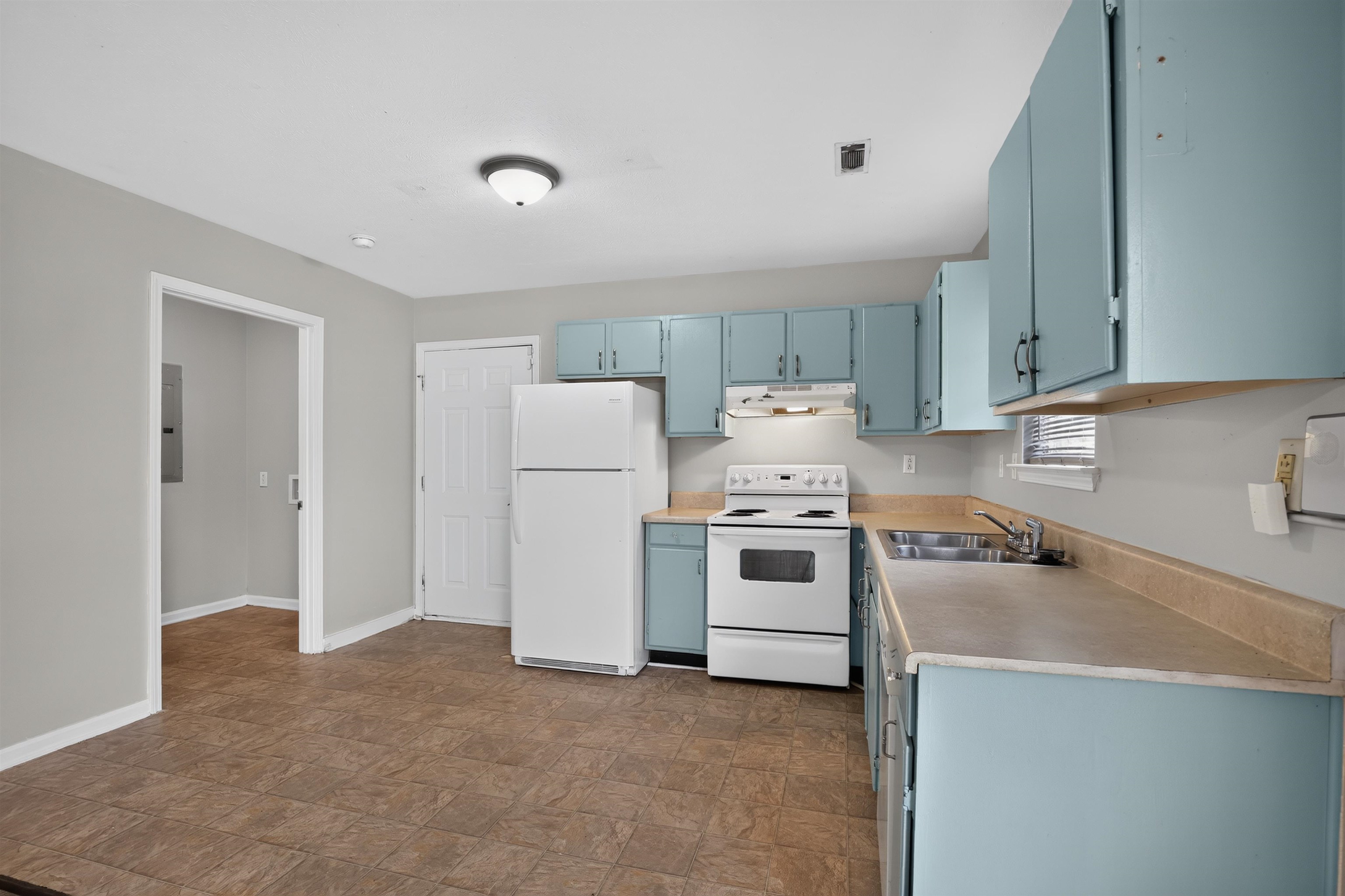 1841 Tamara Way Property Photo 13
