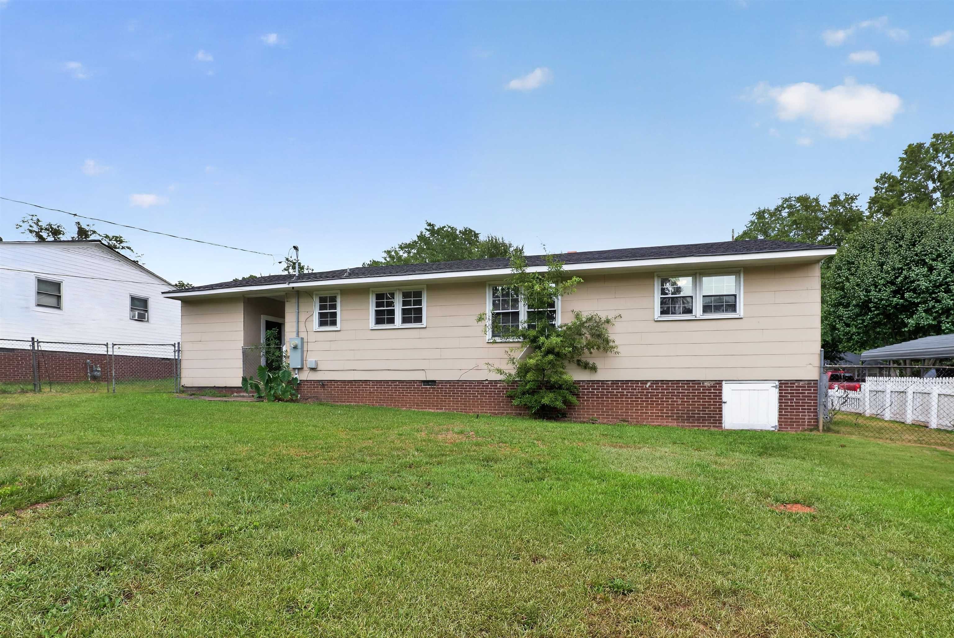 417 Crestview Drive Property Photo 5