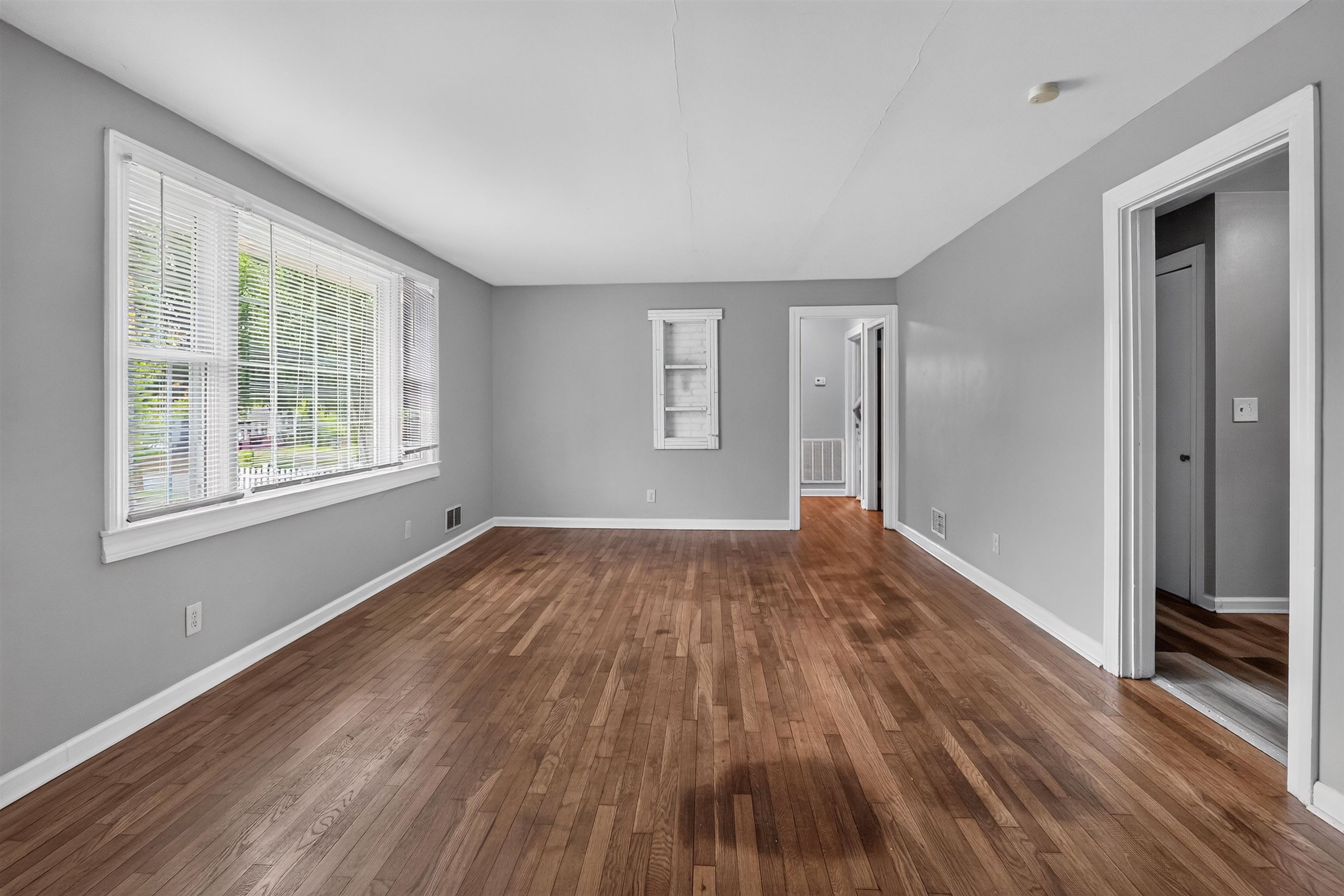 417 Crestview Drive Property Photo 10