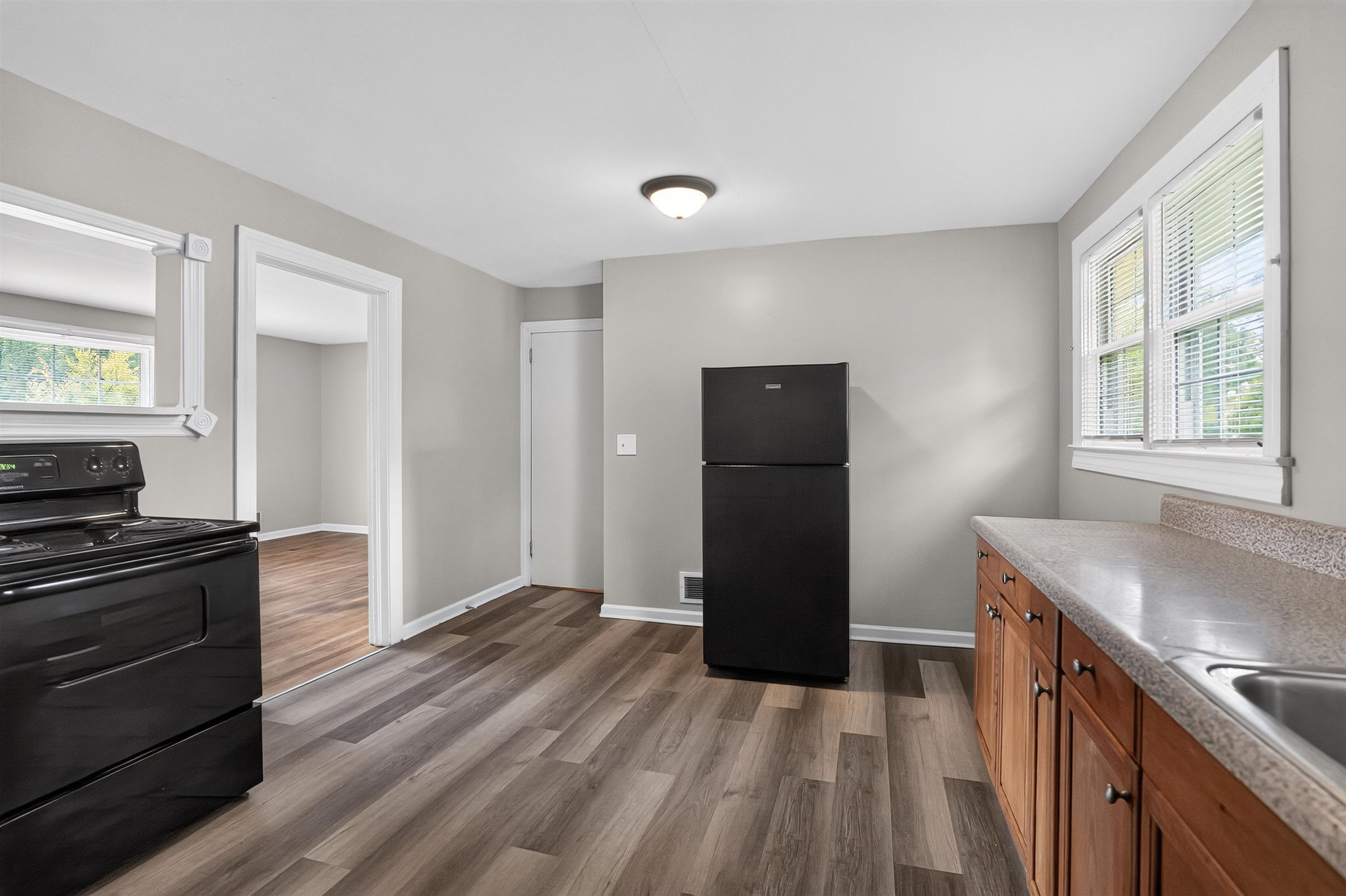 417 Crestview Drive Property Photo 15