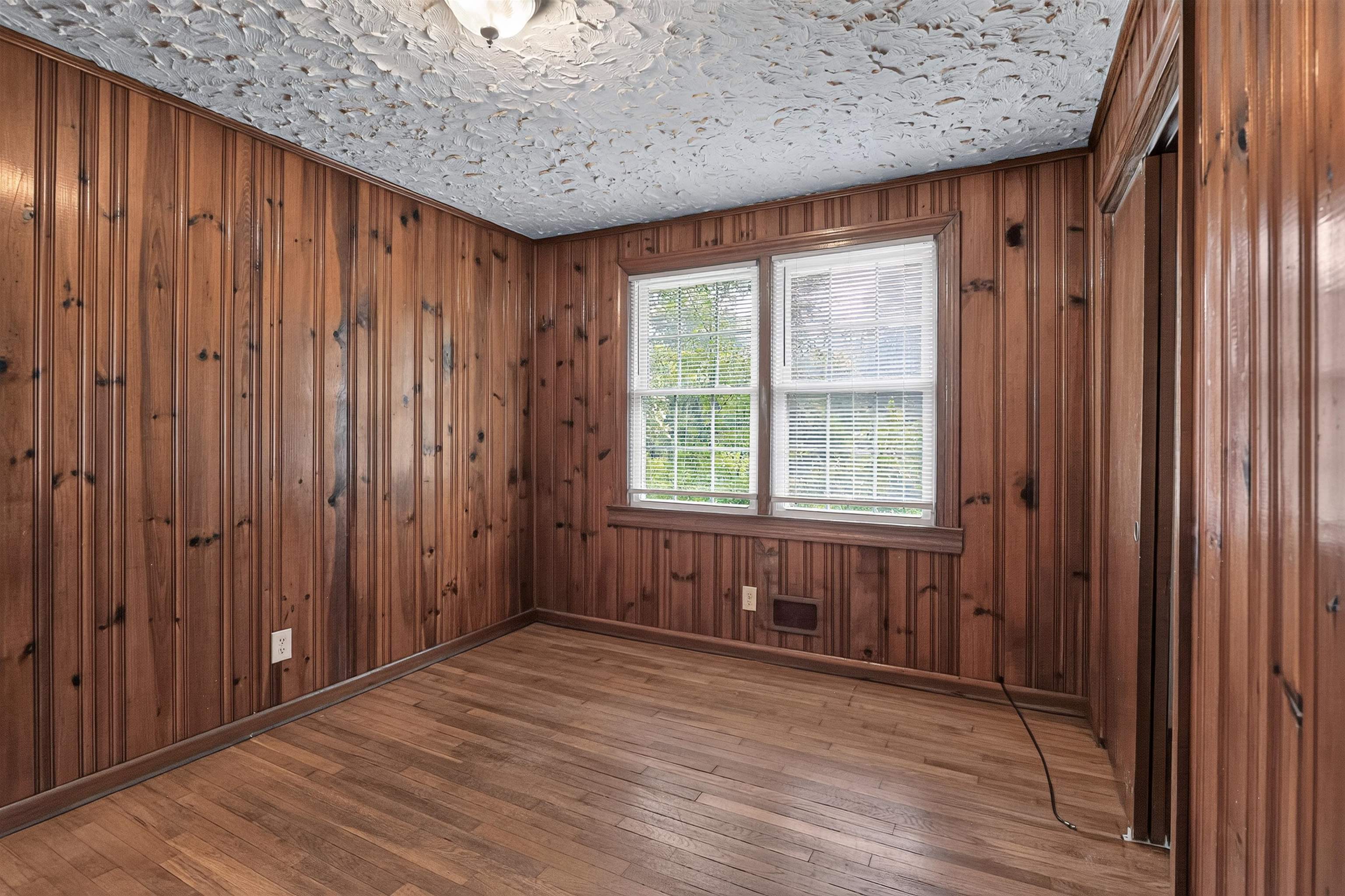 417 Crestview Drive Property Photo 23