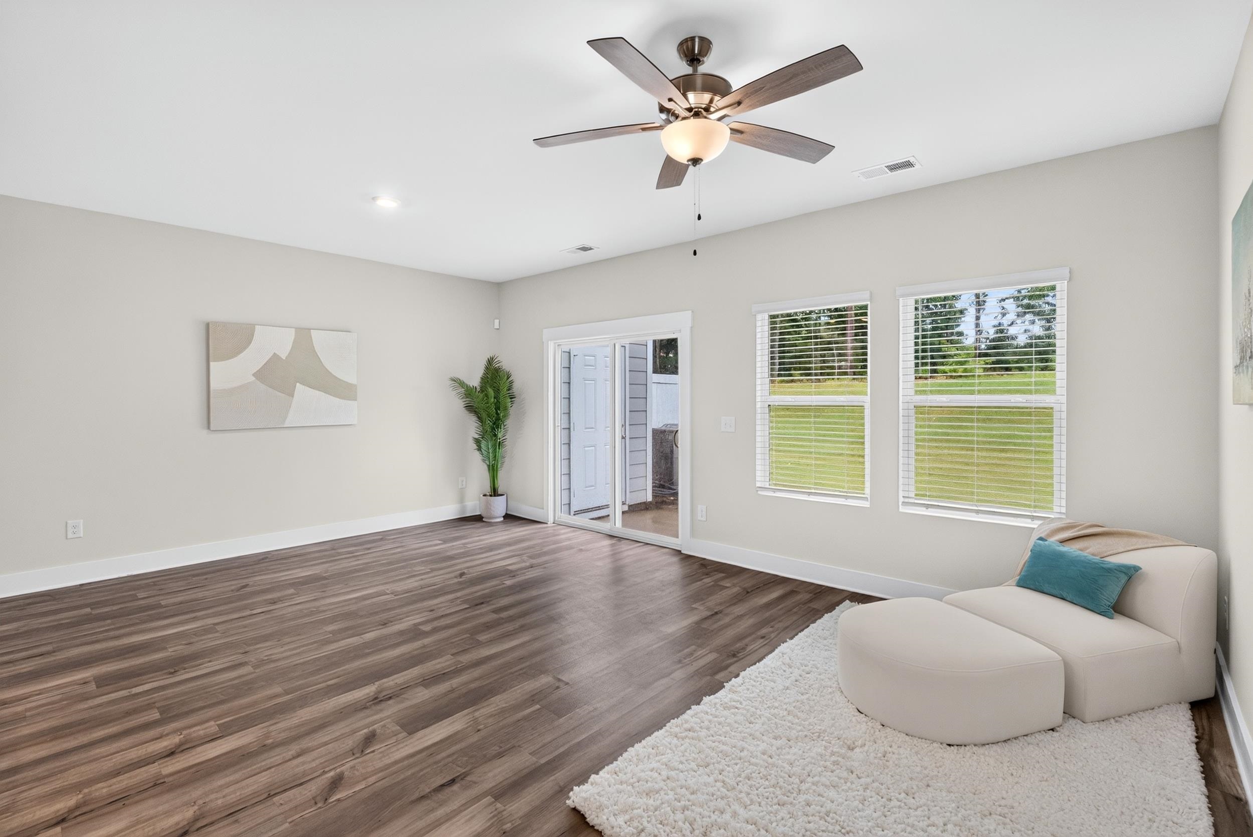 919 Yarn Way Property Photo 11