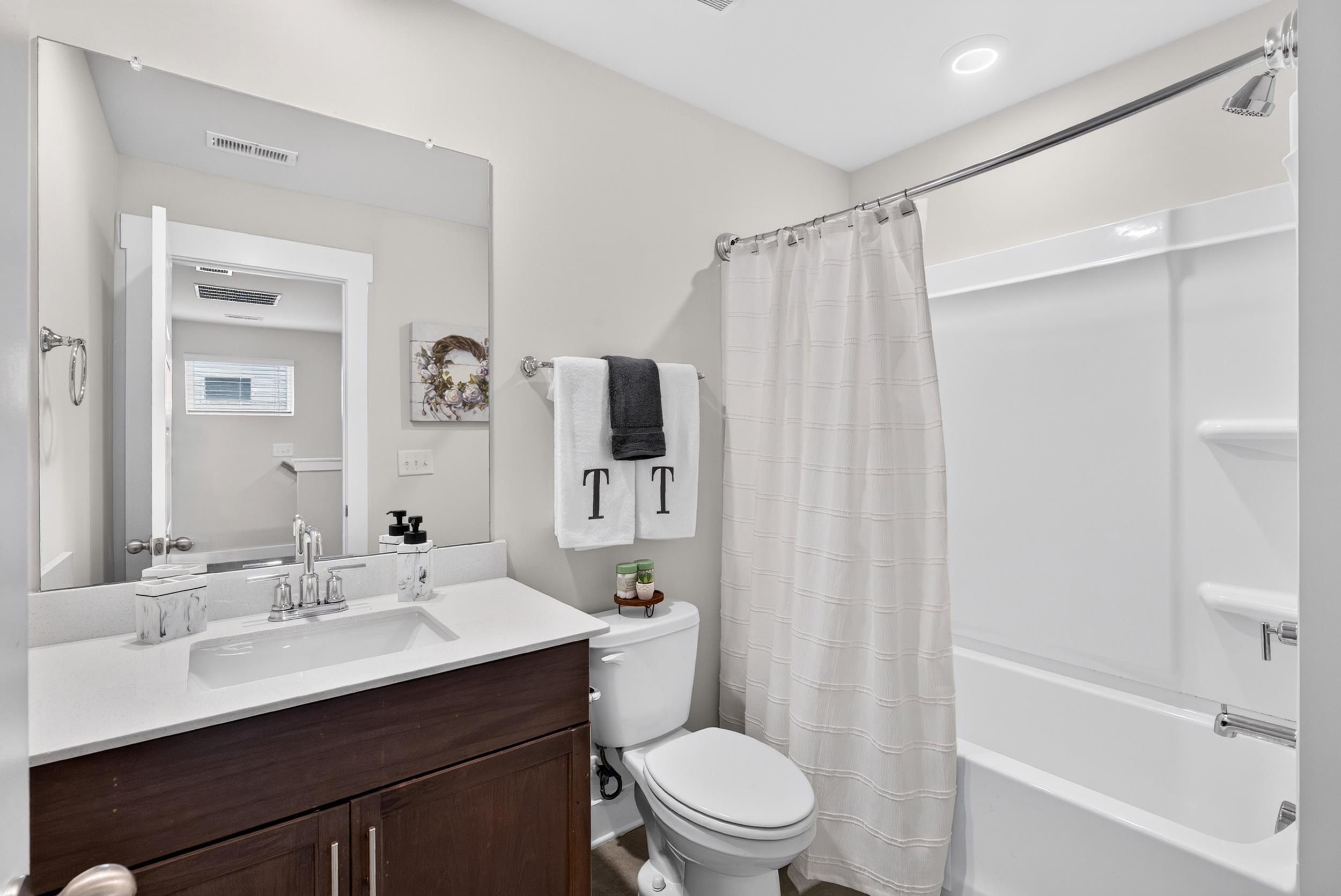 919 Yarn Way Property Photo 23