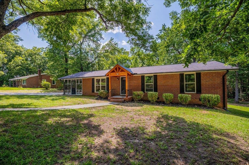139 E Forest Drive Property Photo 4