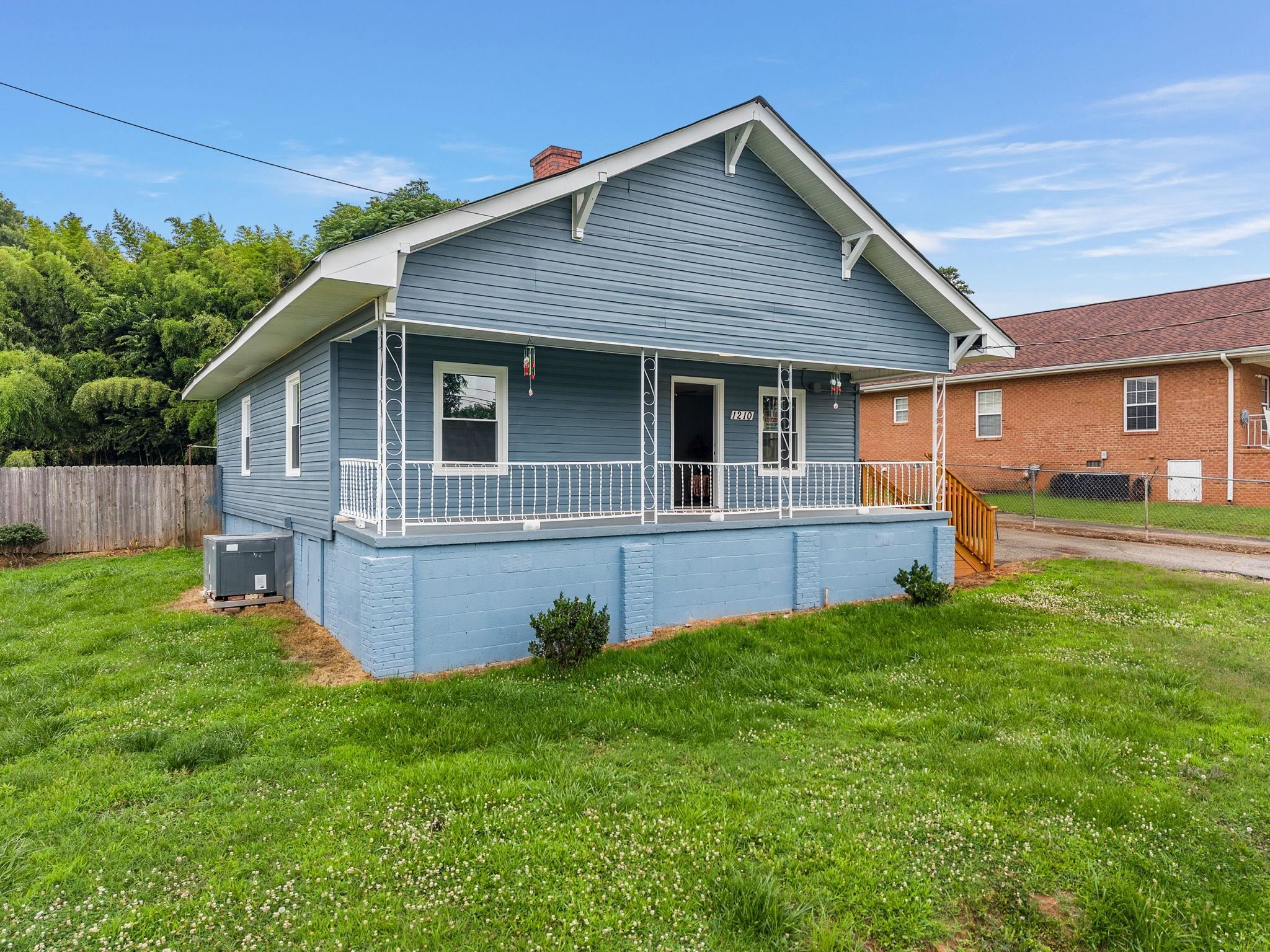 1210 West Street Property Photo 3