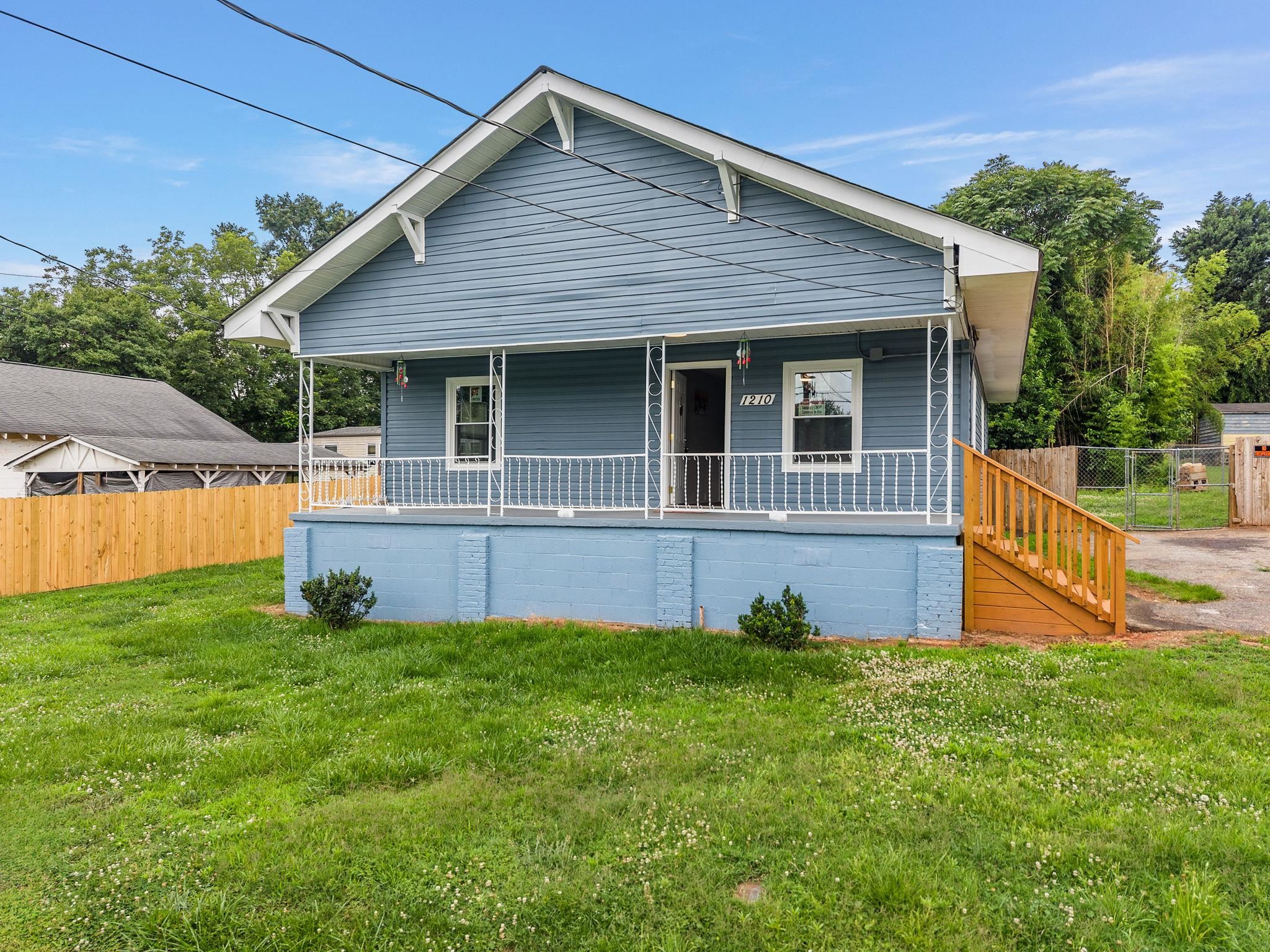 1210 West Street Property Photo 4