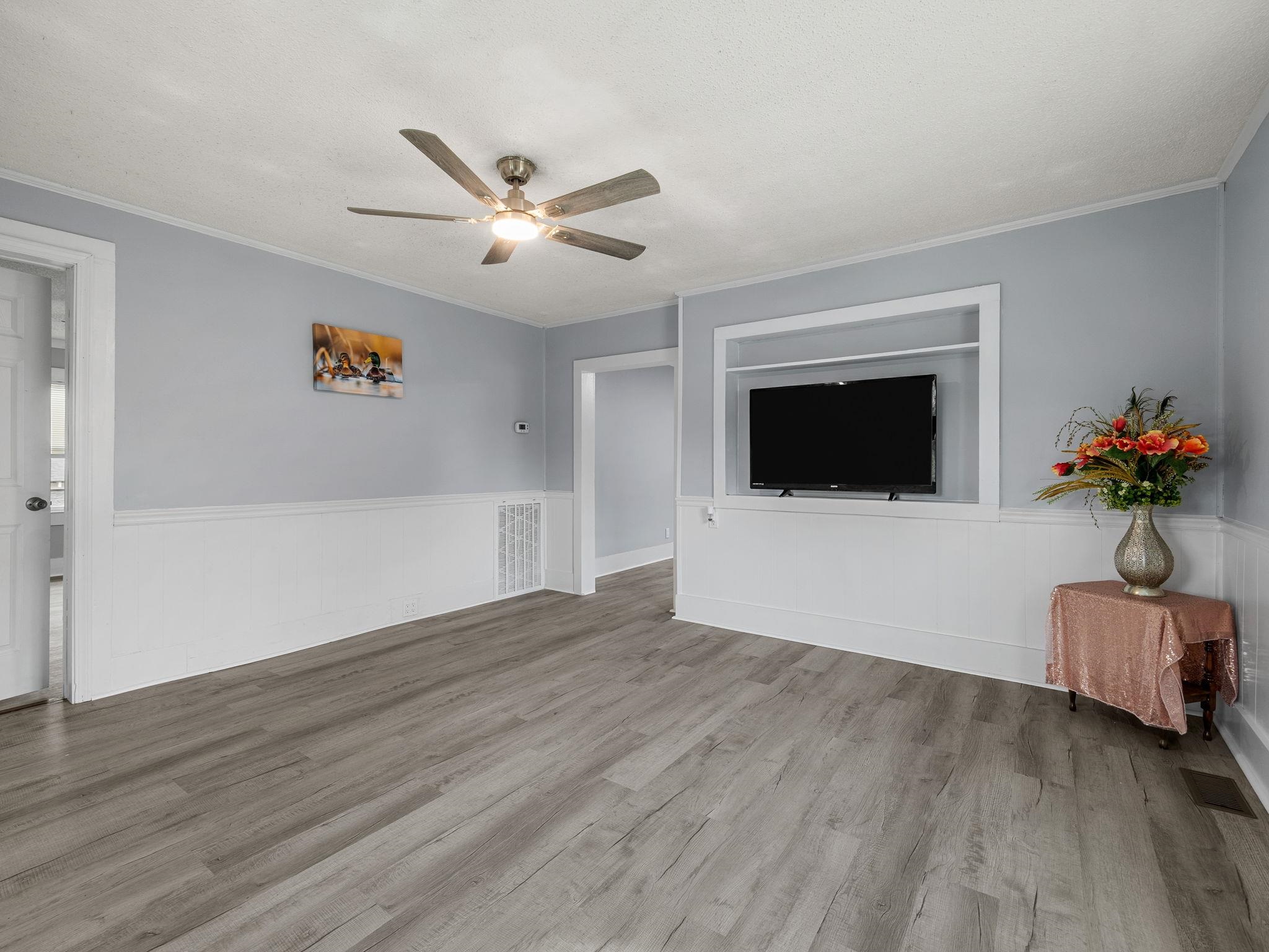 1210 West Street Property Photo 9