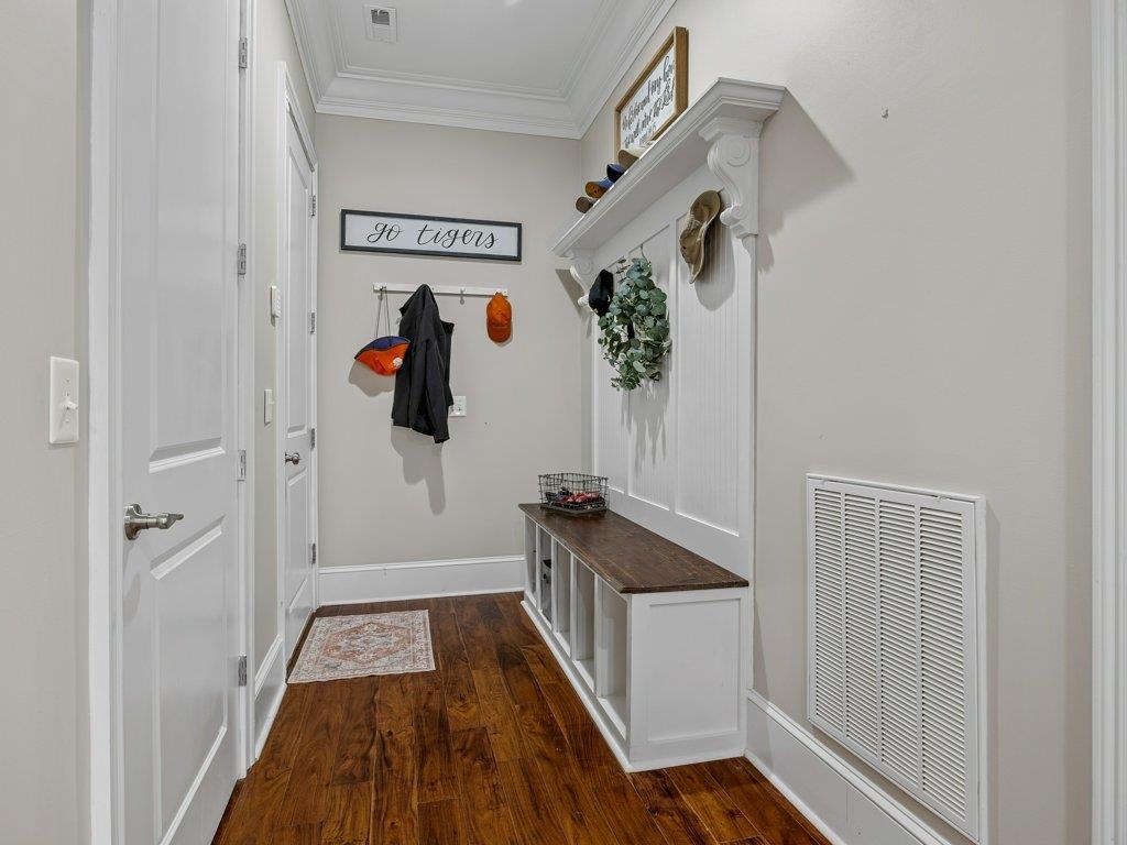 504 World Tour Drive Property Photo 26