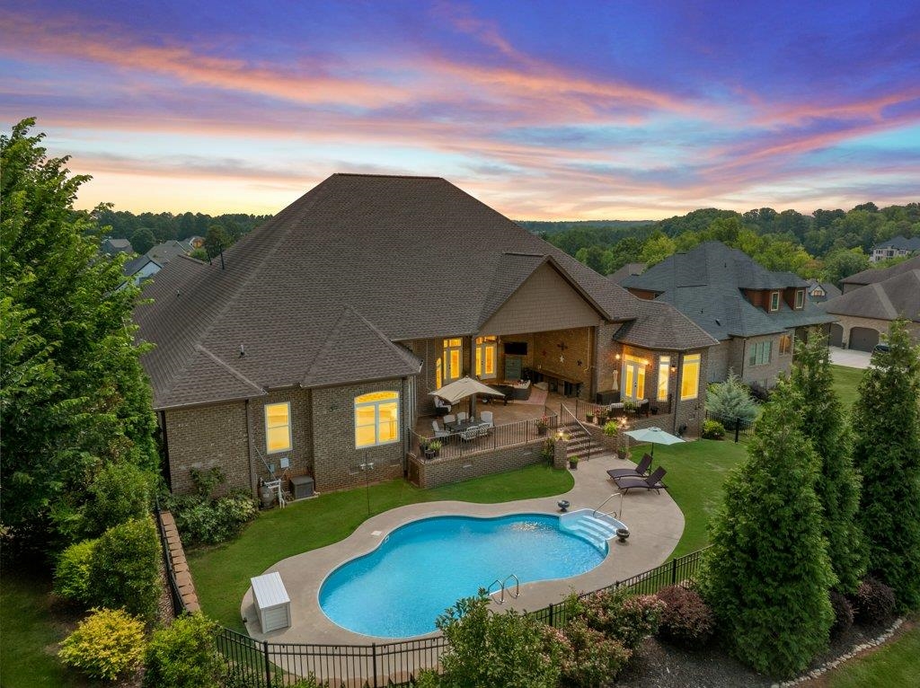 504 World Tour Drive Property Photo 45