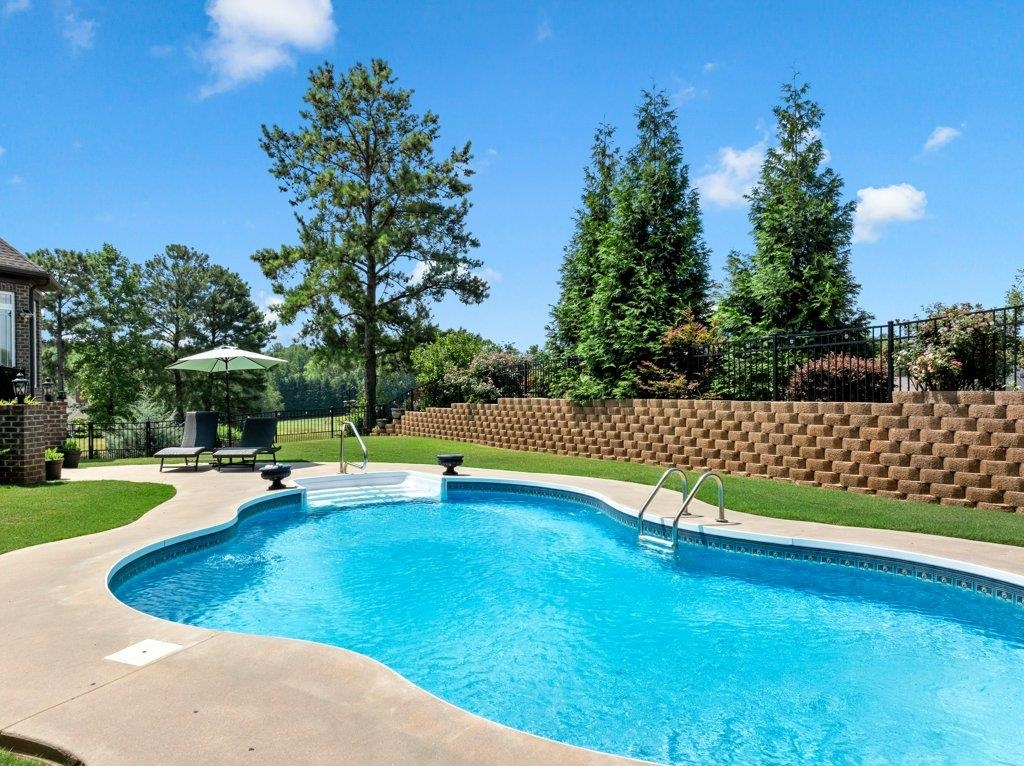 504 World Tour Drive Property Photo 49