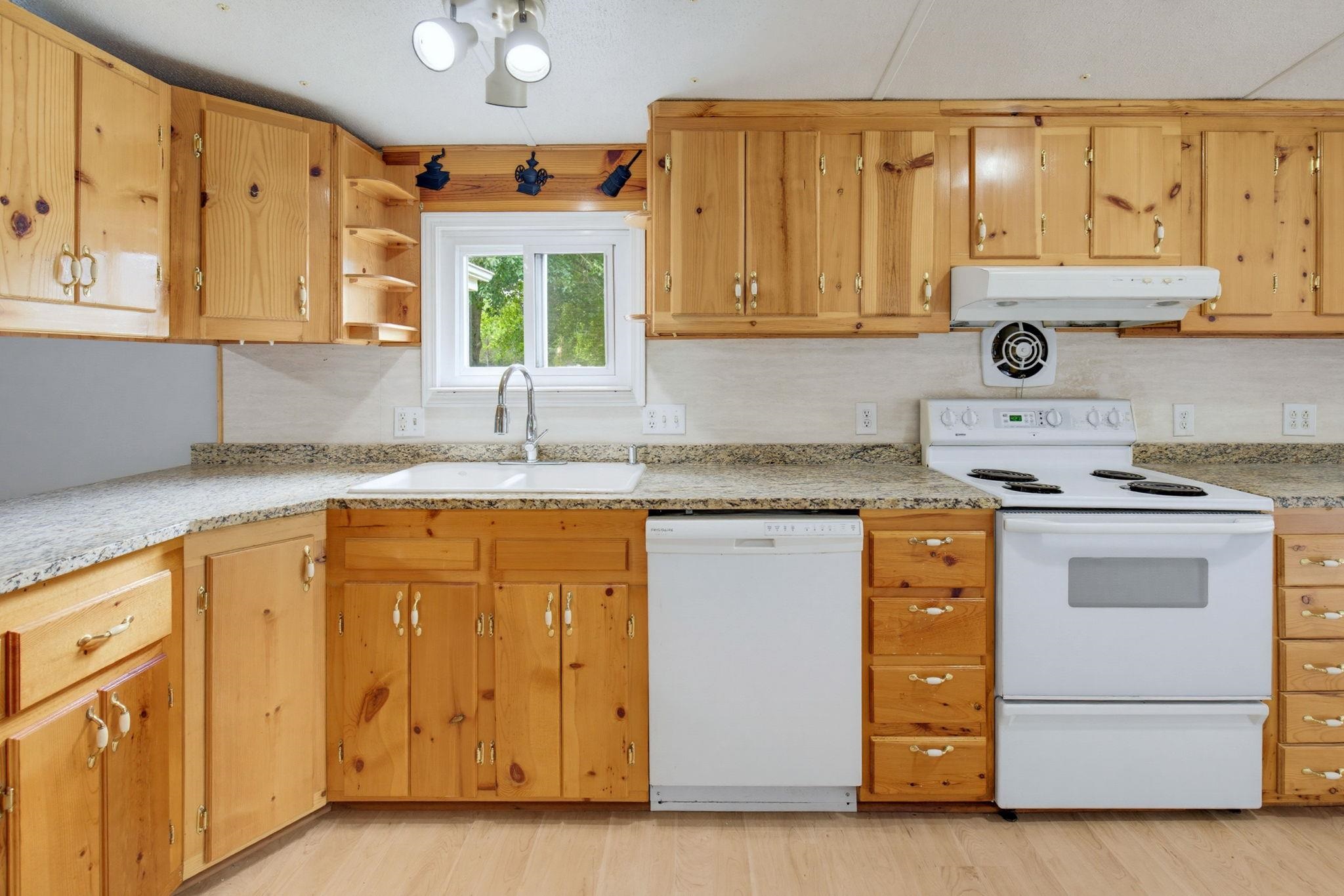 462 Forest Drive Property Photo 22